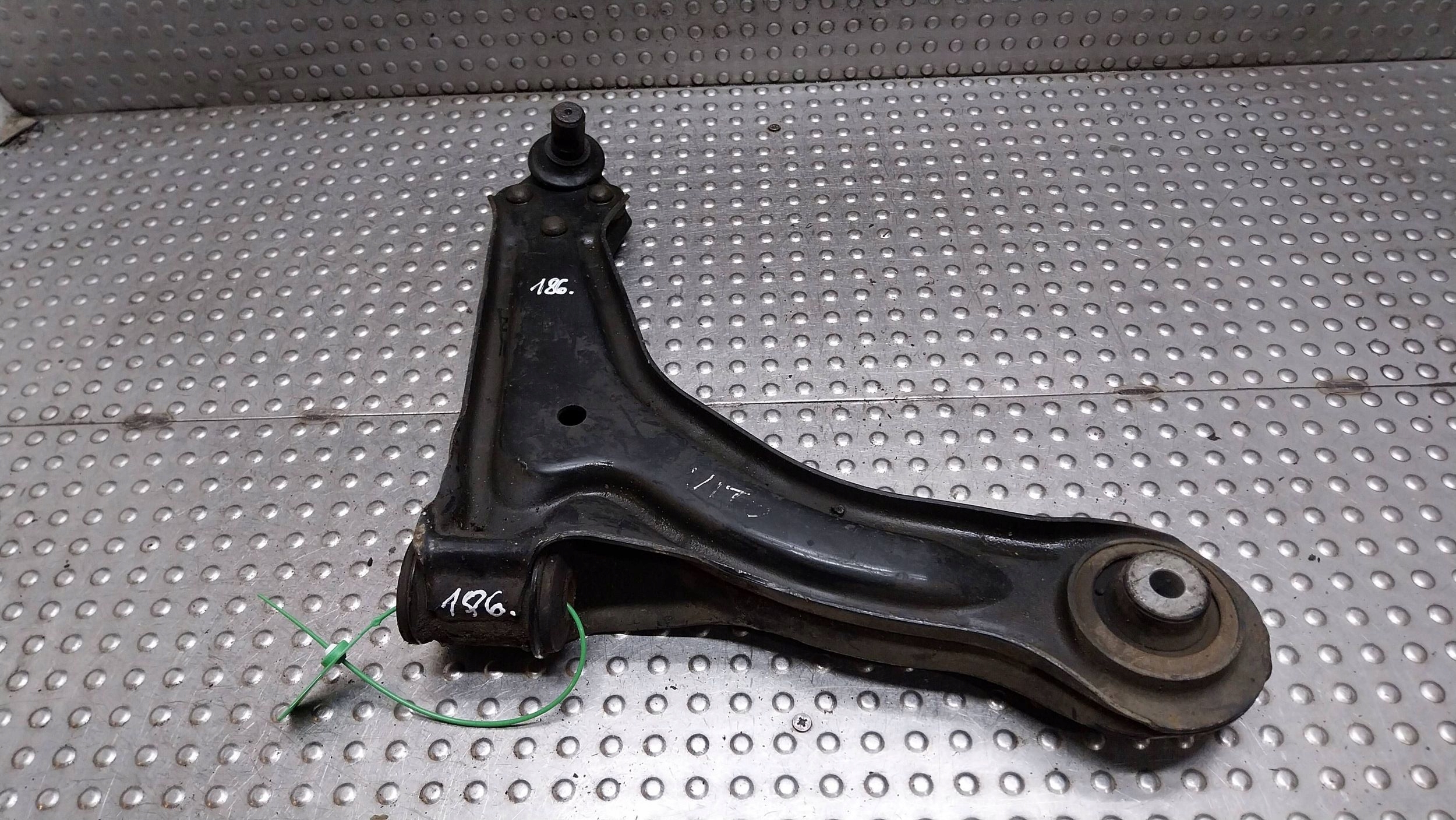 arm right front A6383300010 MERCEDES VITO W638 96-03