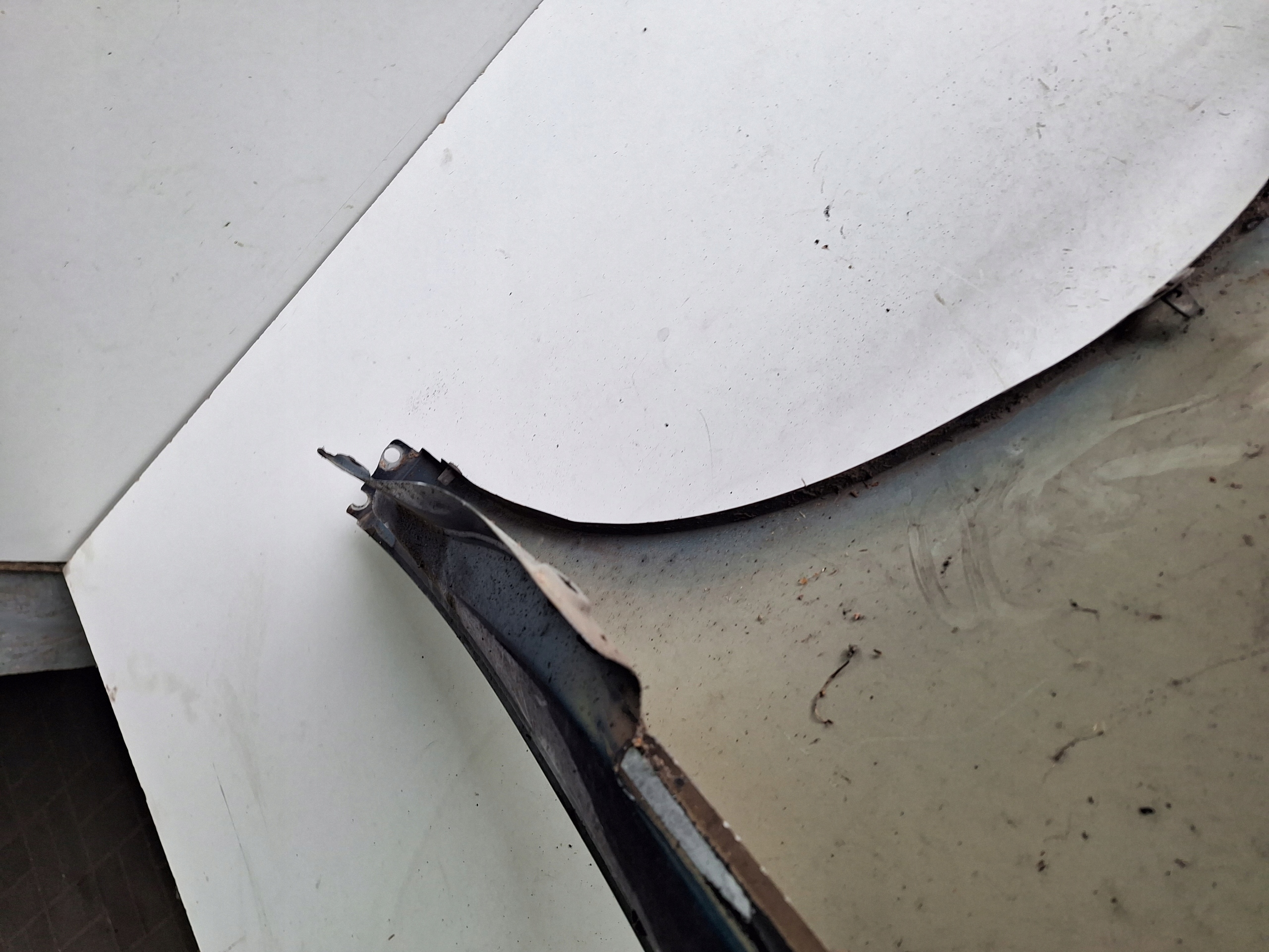 VOLKSWAGEN TOURAN e 1T0 LIFT 06-10 parafango Destra