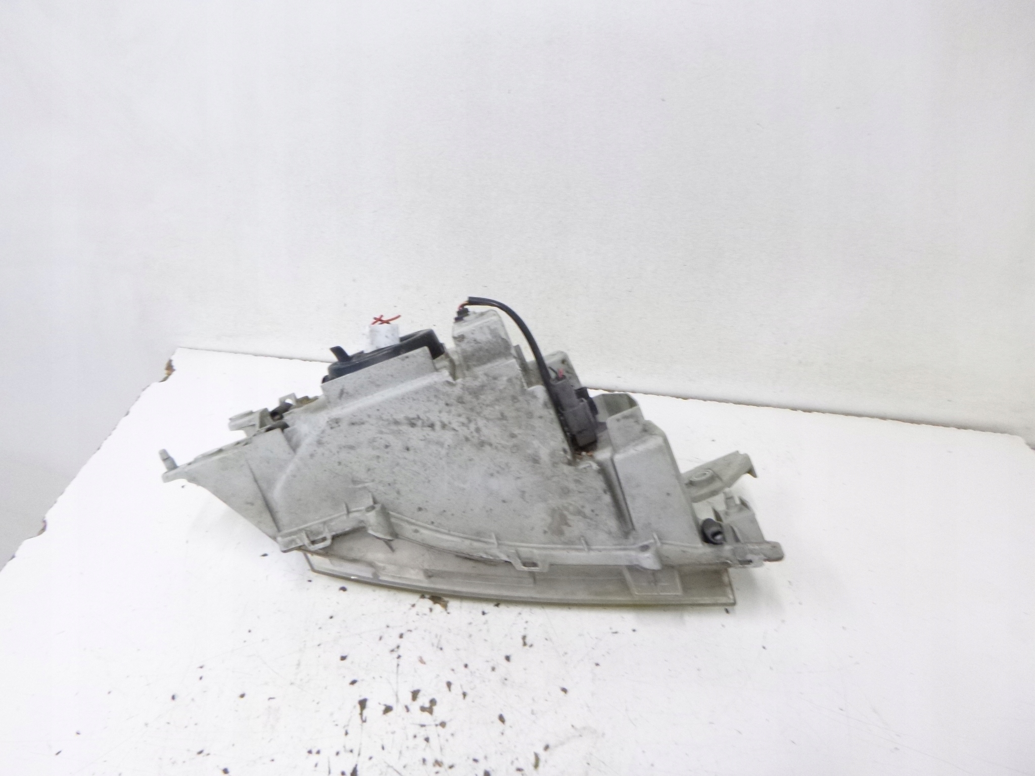 light front left Mazda Premacy 2002r. STANLEY