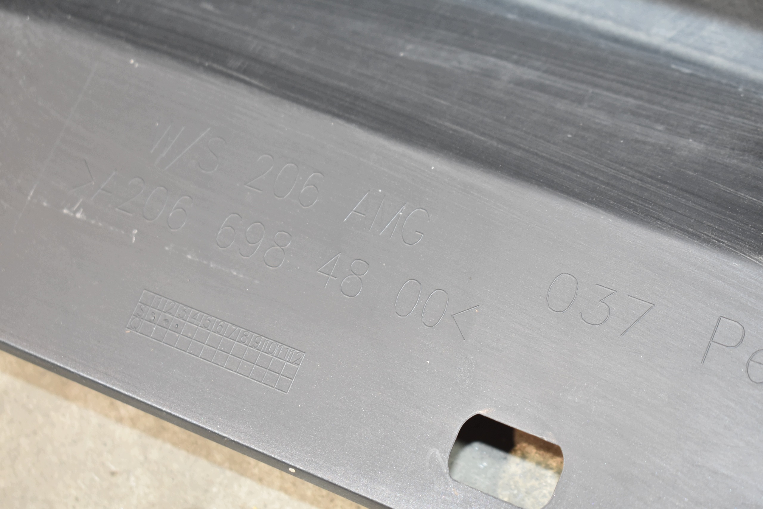 IDEALNA moulding cap threshold right MERCEDES W206 C63 AMG 1