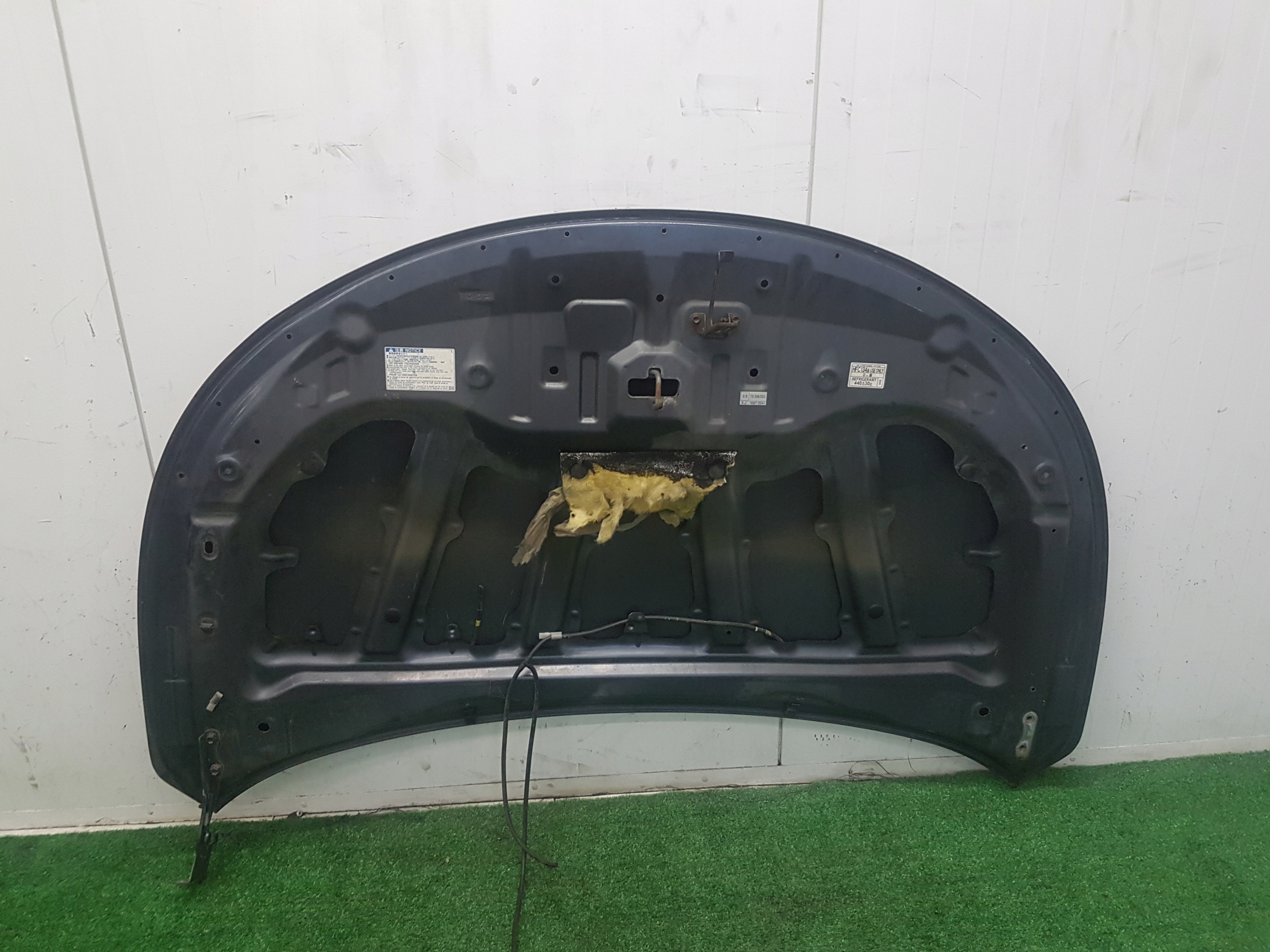 Capot TOYOTA AVENSIS T27