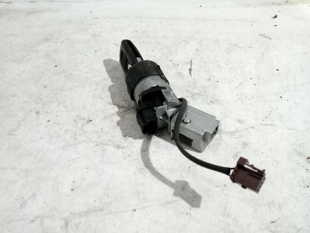 Citroen C4 Picasso ignition z kluczykiem 36410600