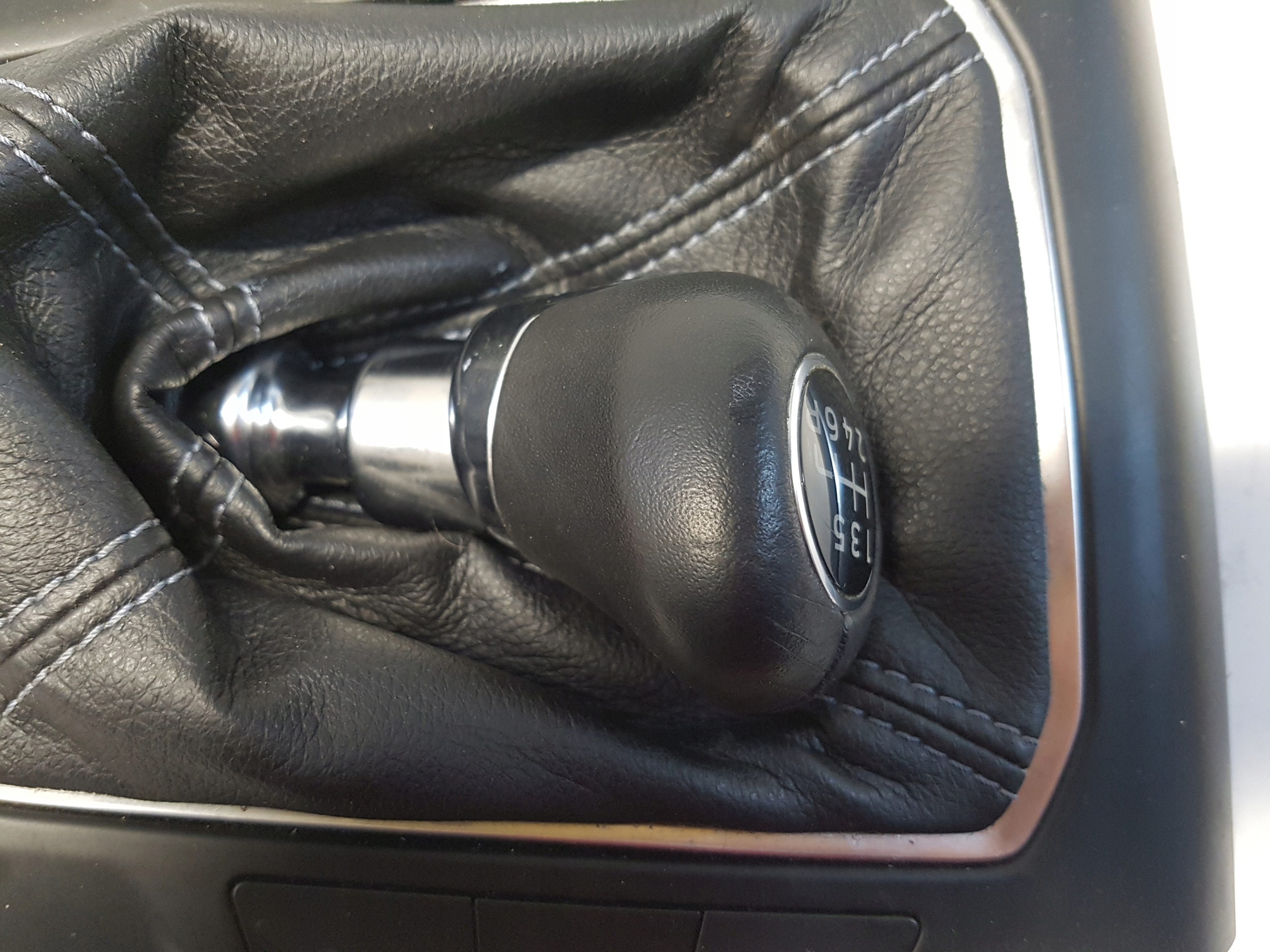 Фокус IV HB Active Bellows knob, 6-speed