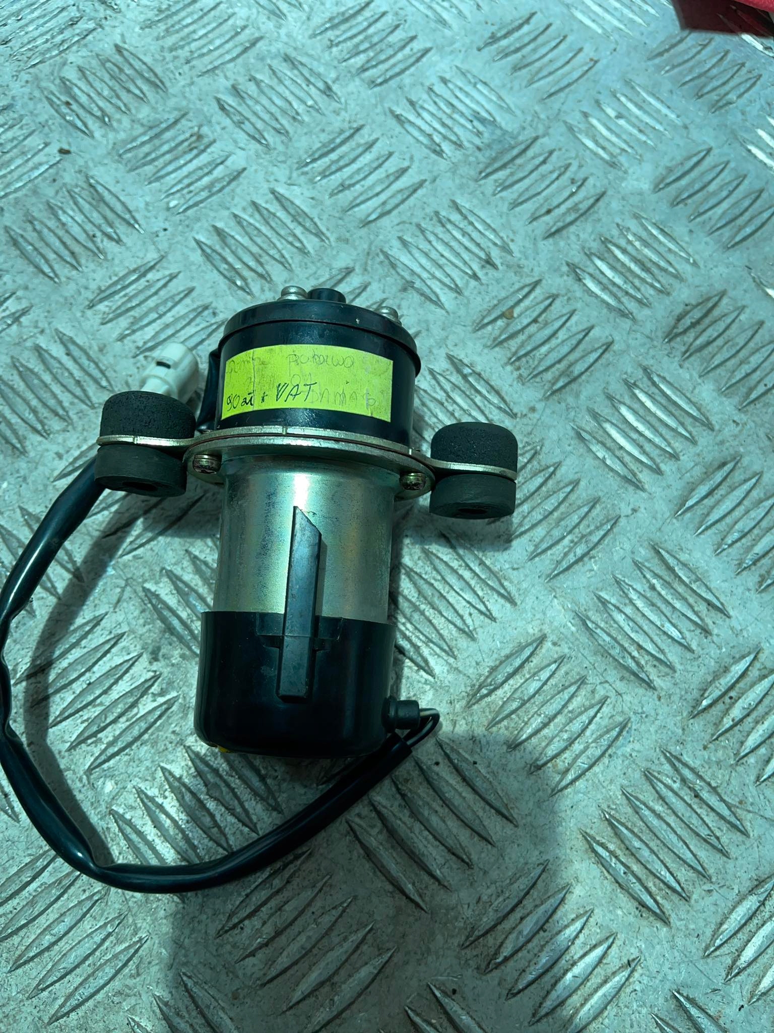 Pompa paliwa DAMAS Daewoo Isuzu Daihatsu Suzuki 15100-80d00 12v