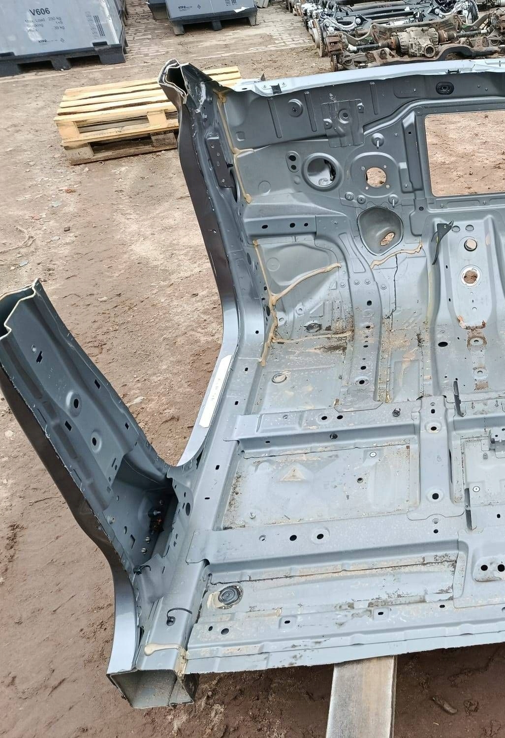quarter pillar threshold front side left Renault Scenic E-Tech V