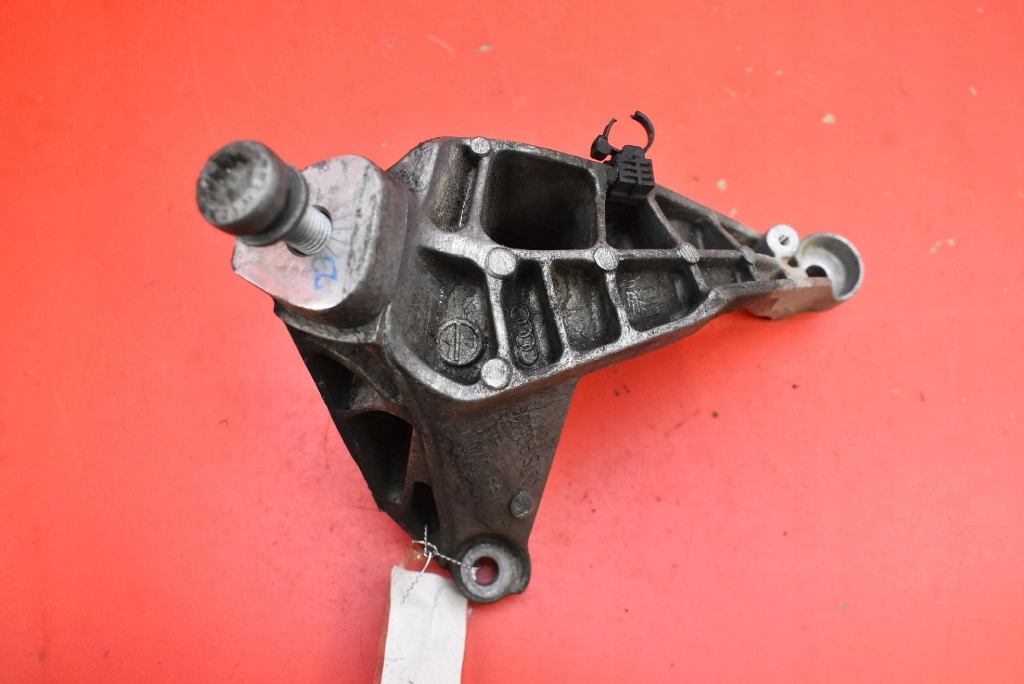 holder engine mount left 4G0199307Q AUDI A6 C7 2.0 TDI 190 KM 14-20