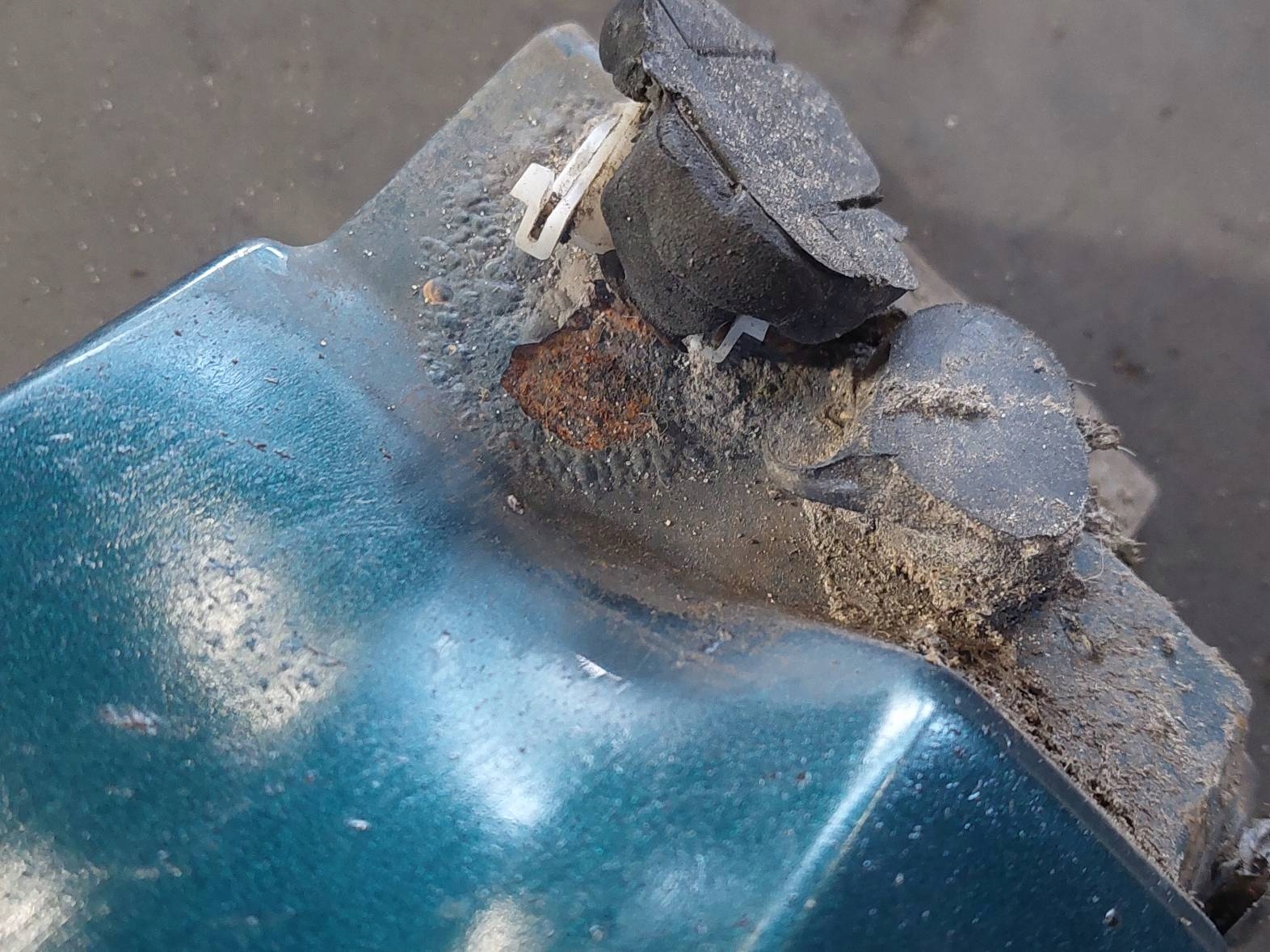 fender left front VOLKSWAGEN PASSAT B5 FL LB6W