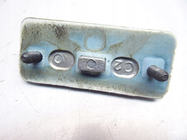 TRAFIC II LIFT RYGIEL ODBÓJ DRZWI PRZESUWNYCH Jakość części (zgodnie z GVO) O - oryginał z logo producenta pojazdu (OE)