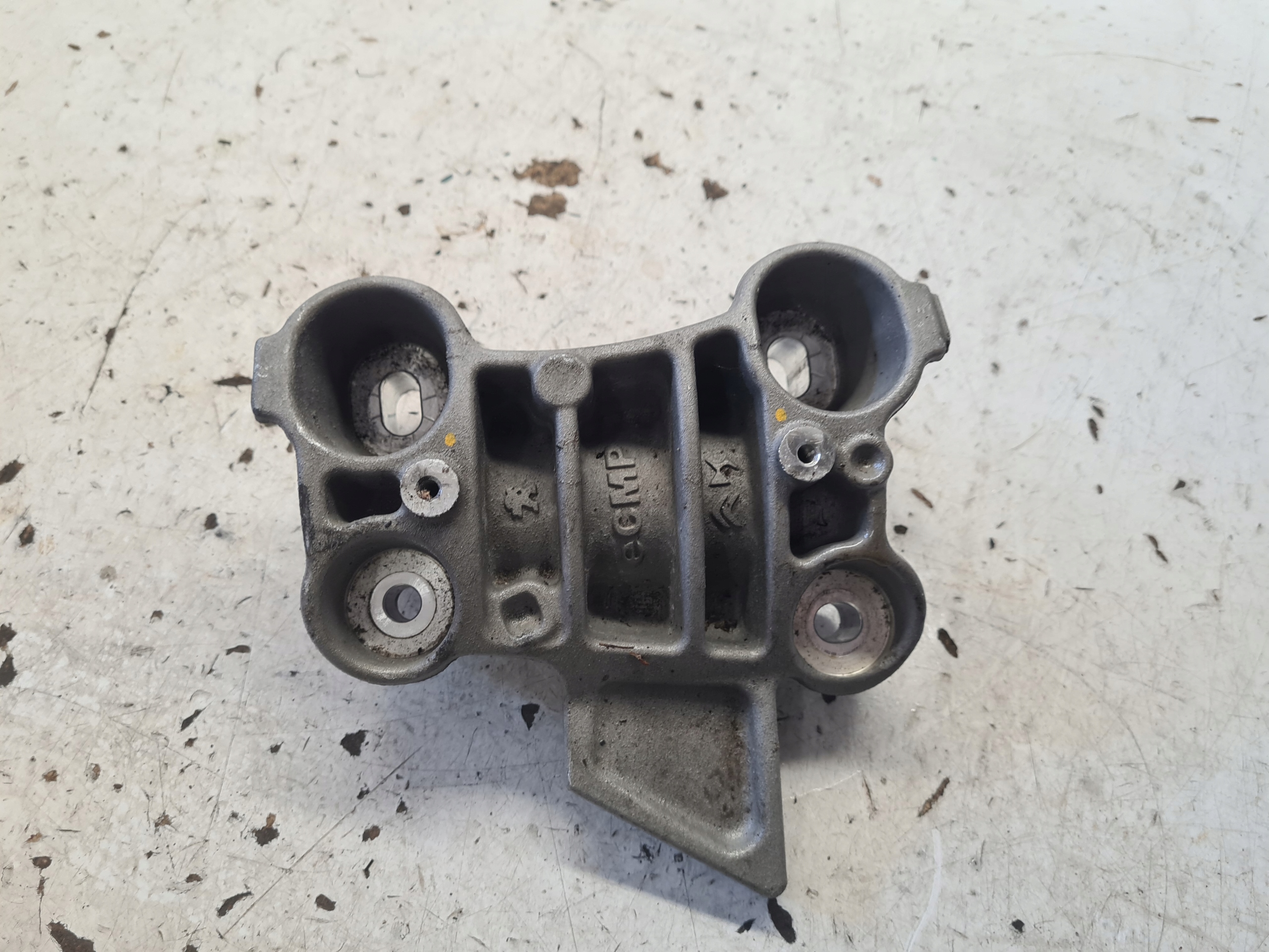 OPEL CORSA-E F ELEKTRYK MOKKA-E right support SILNILKA 9826364780