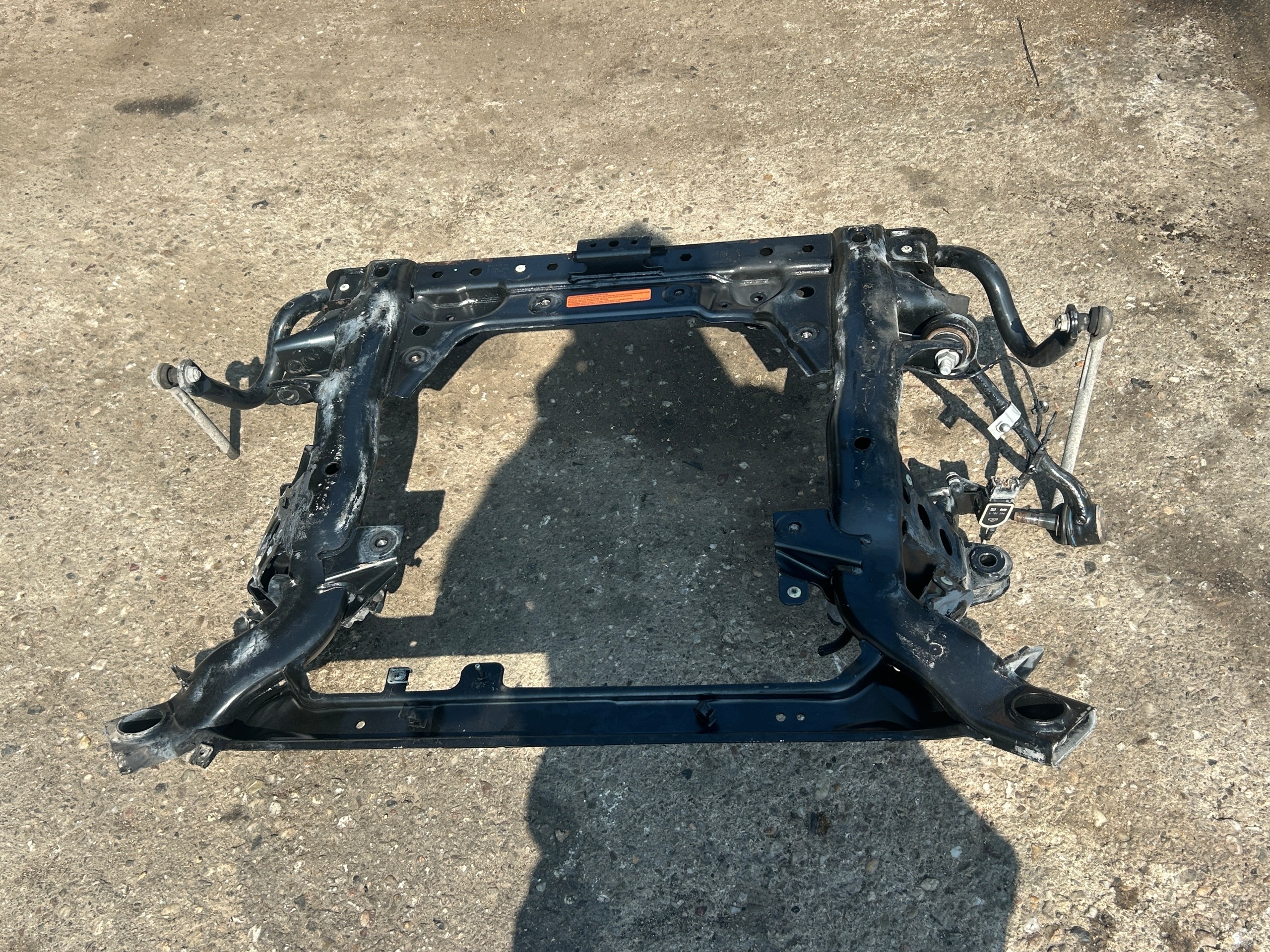 BMW E90 E91 2,0 D 3,0 D X-DRIVE axle beam front 6776763