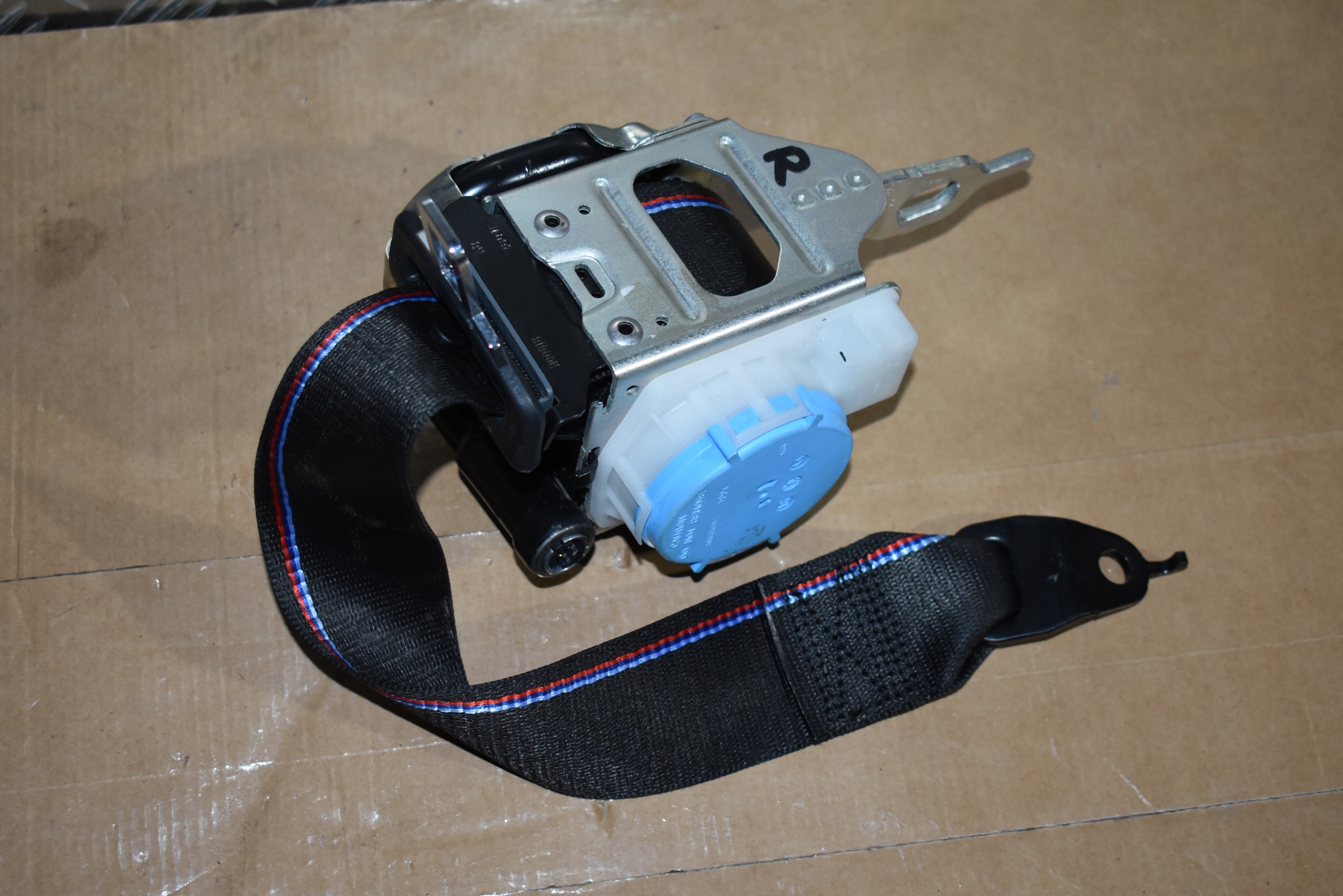 IDEALNY rear panel rear right BMW G16 F93 1