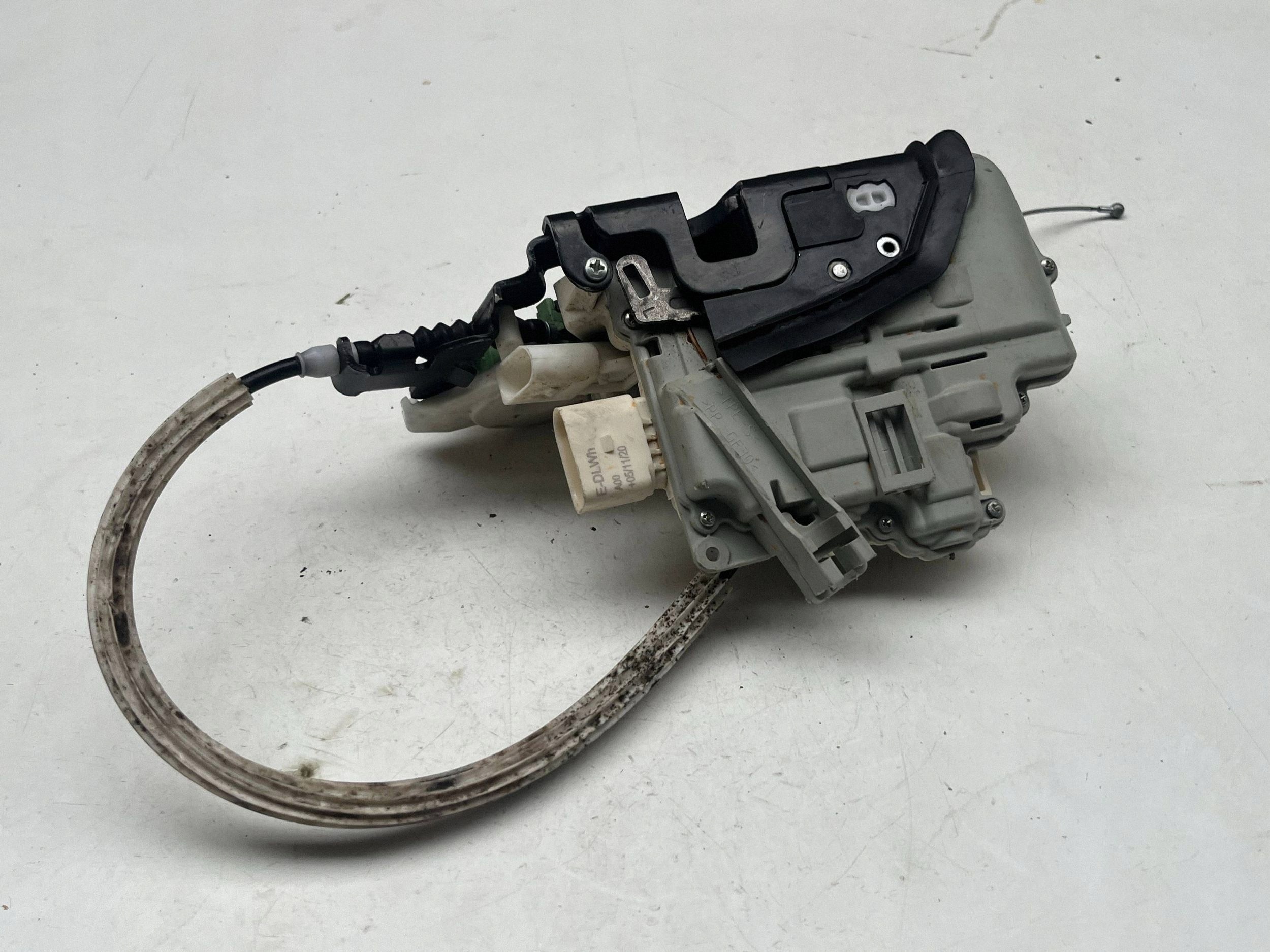 AUDI Q7 4M lock door left front DOCIAG 4M1837015F @M
