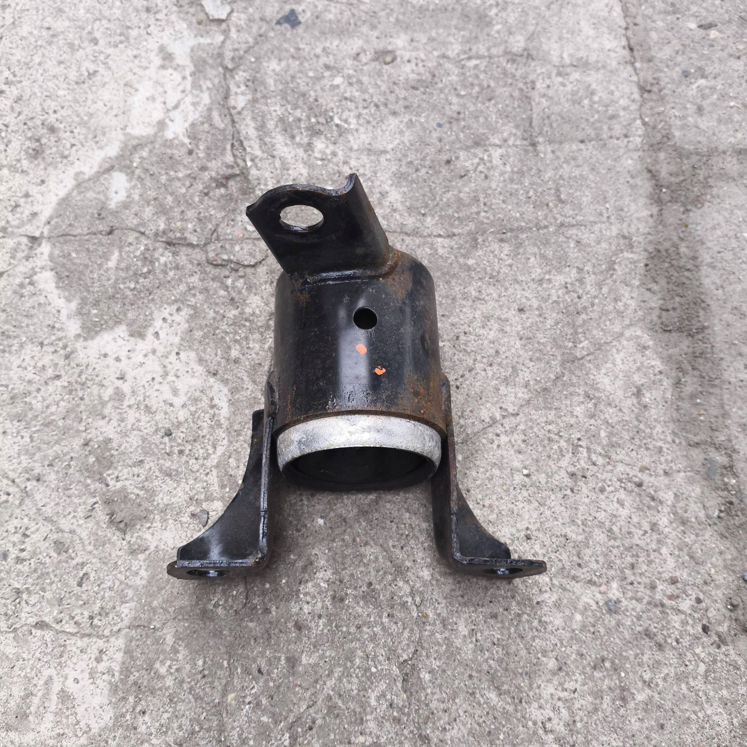 holder engine mount Ford Fiesta MK7 LIFT 1.0 2014