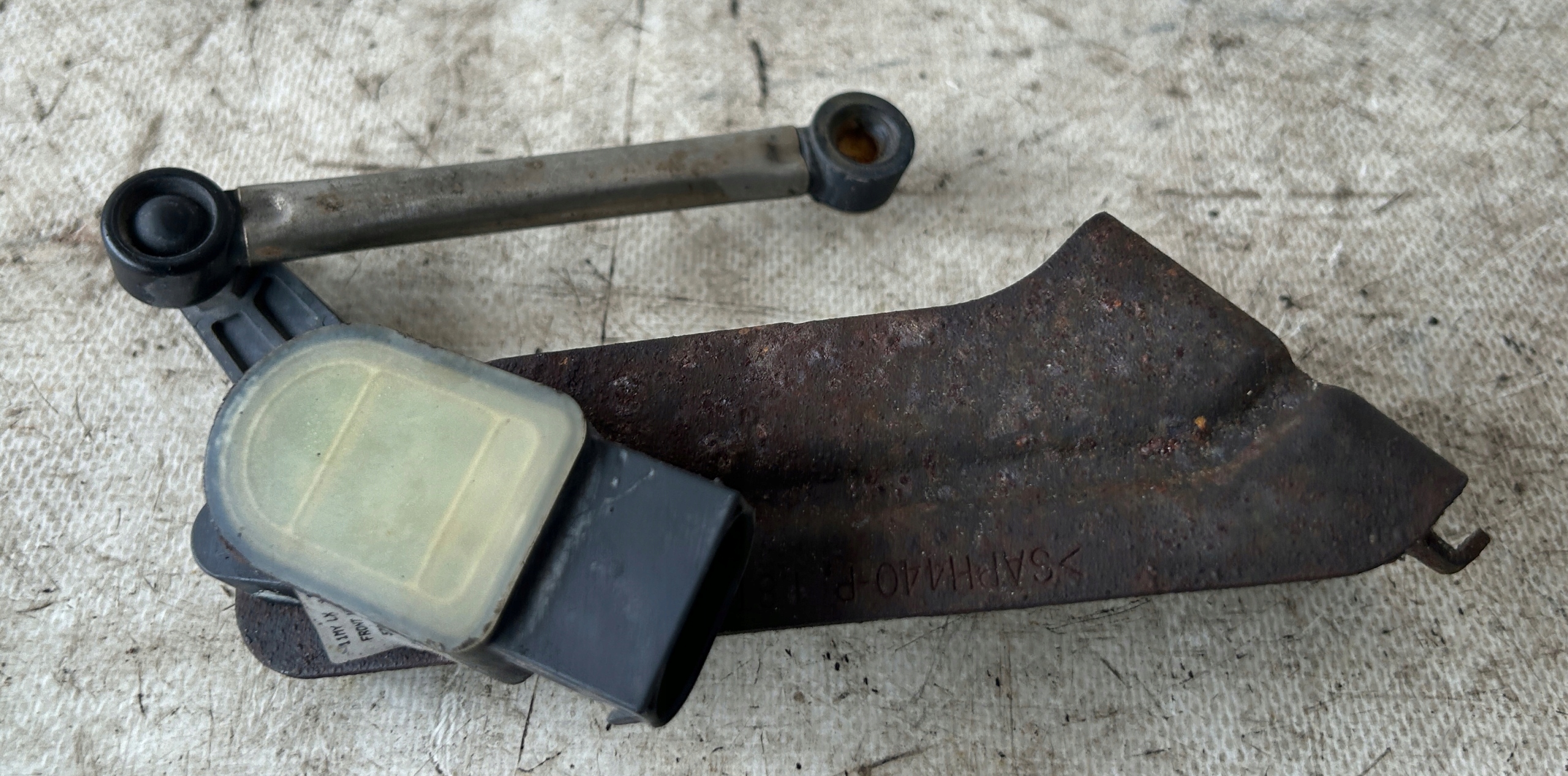 Sensor POZIOMOWANIA LANCIA THEMA 11- 57010713AA