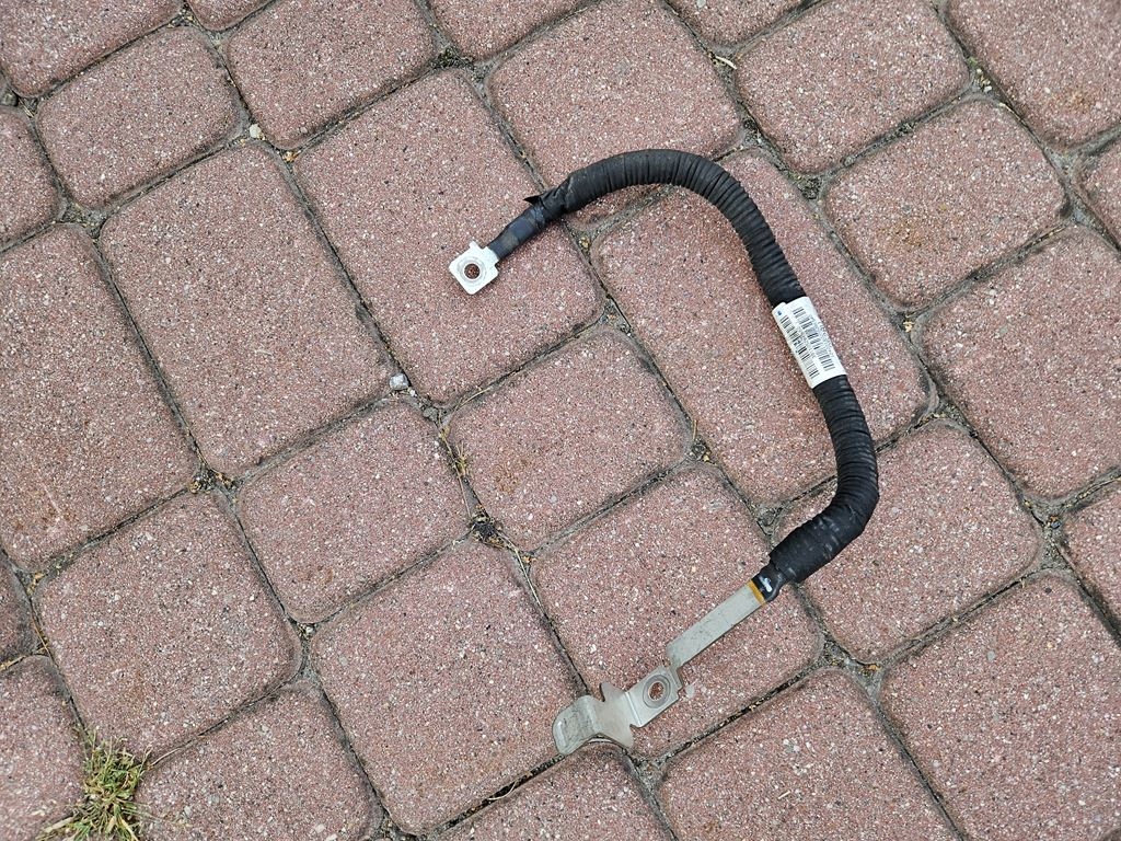 terminal kabel minus plus Opel Insignia B 39110528