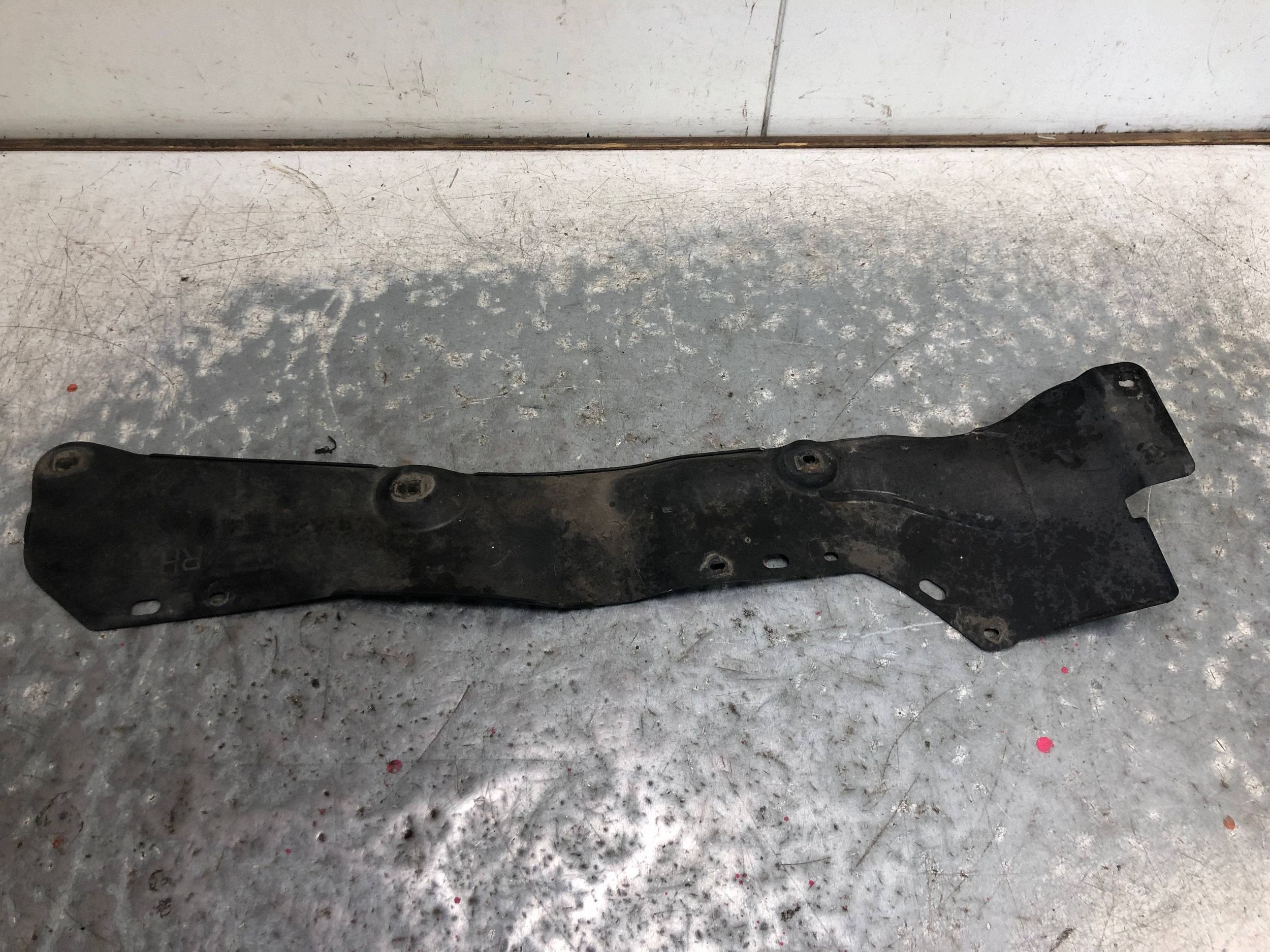 cover chassis right OPEL ASTRA K KOMBI 39026302