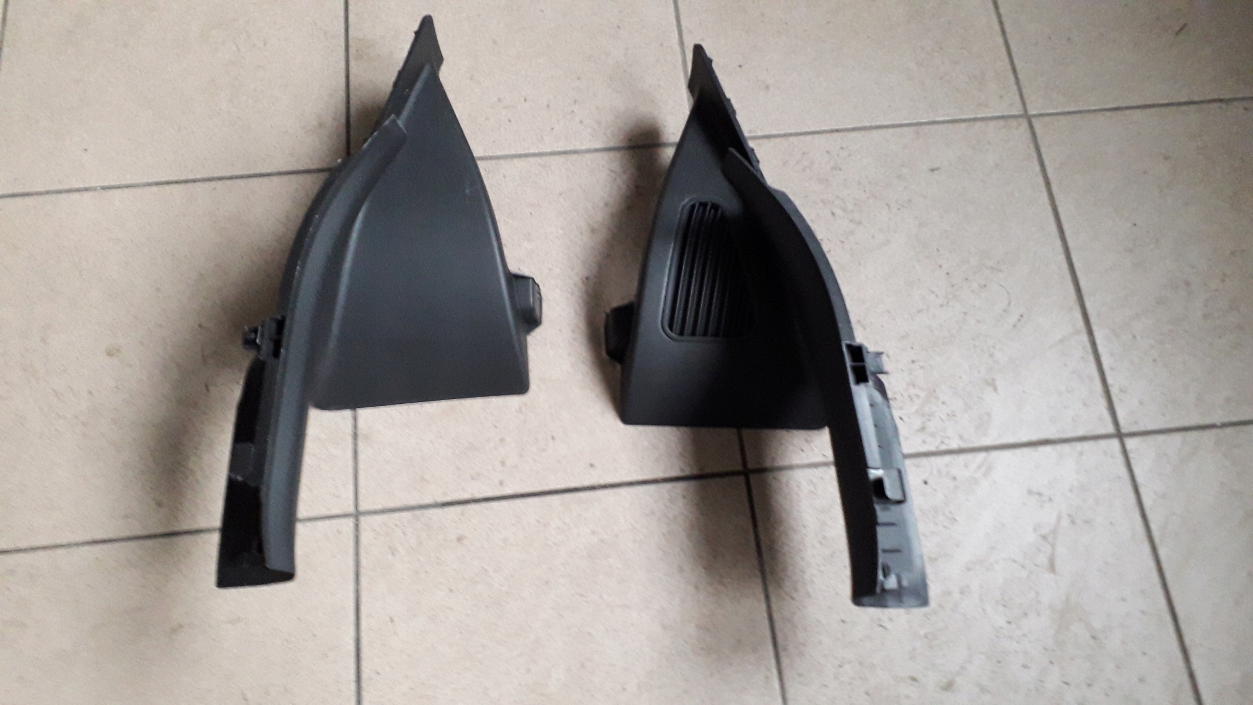 HYUNDAI KONA HEV HYBRI LISTWA OSŁONA PROGU NA PRÓG