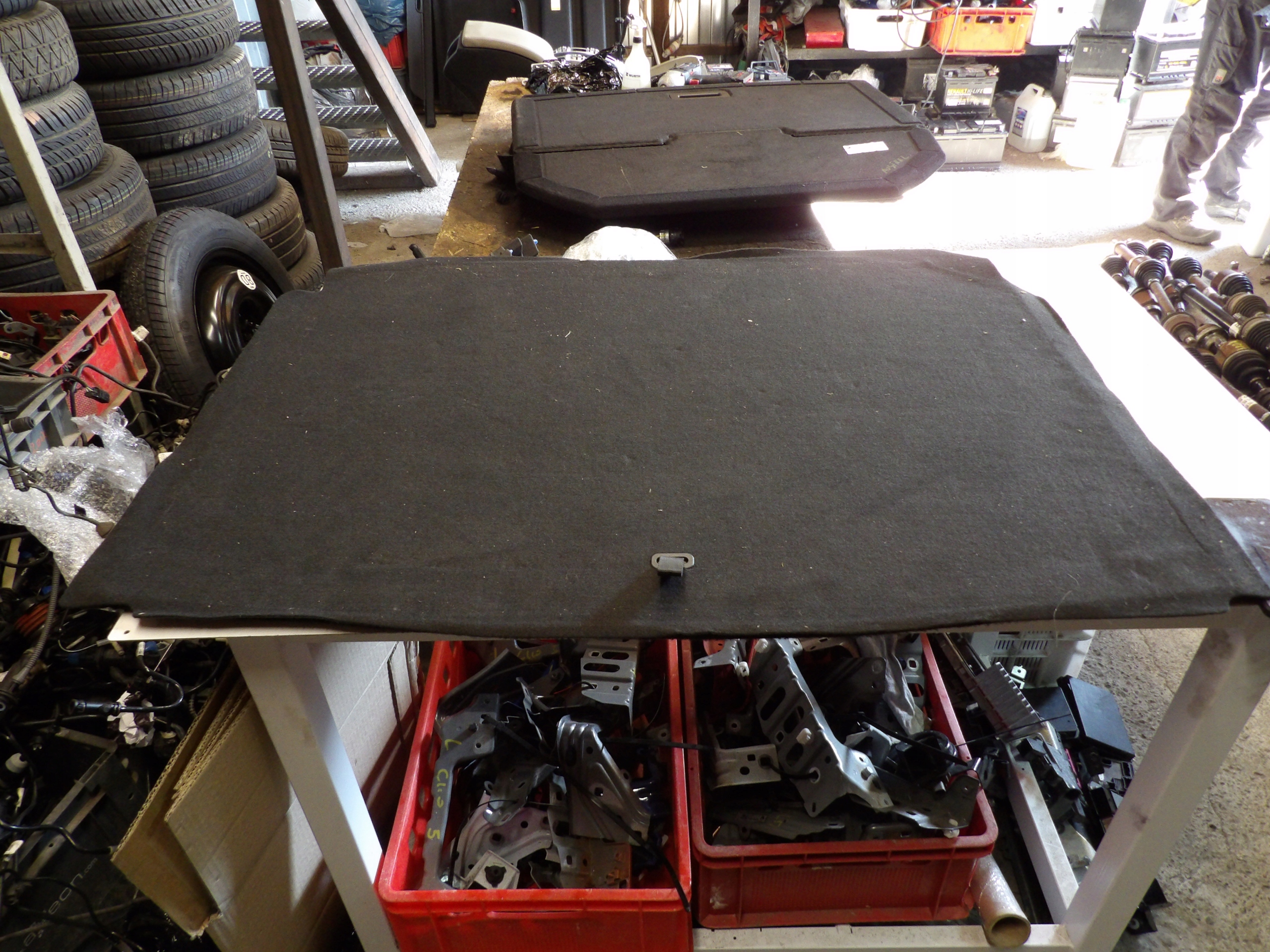 WYKŁADZINA PODŁOGA BAGAŻNIKA RENAULT MEGANE IV 4 HATCH-BACK