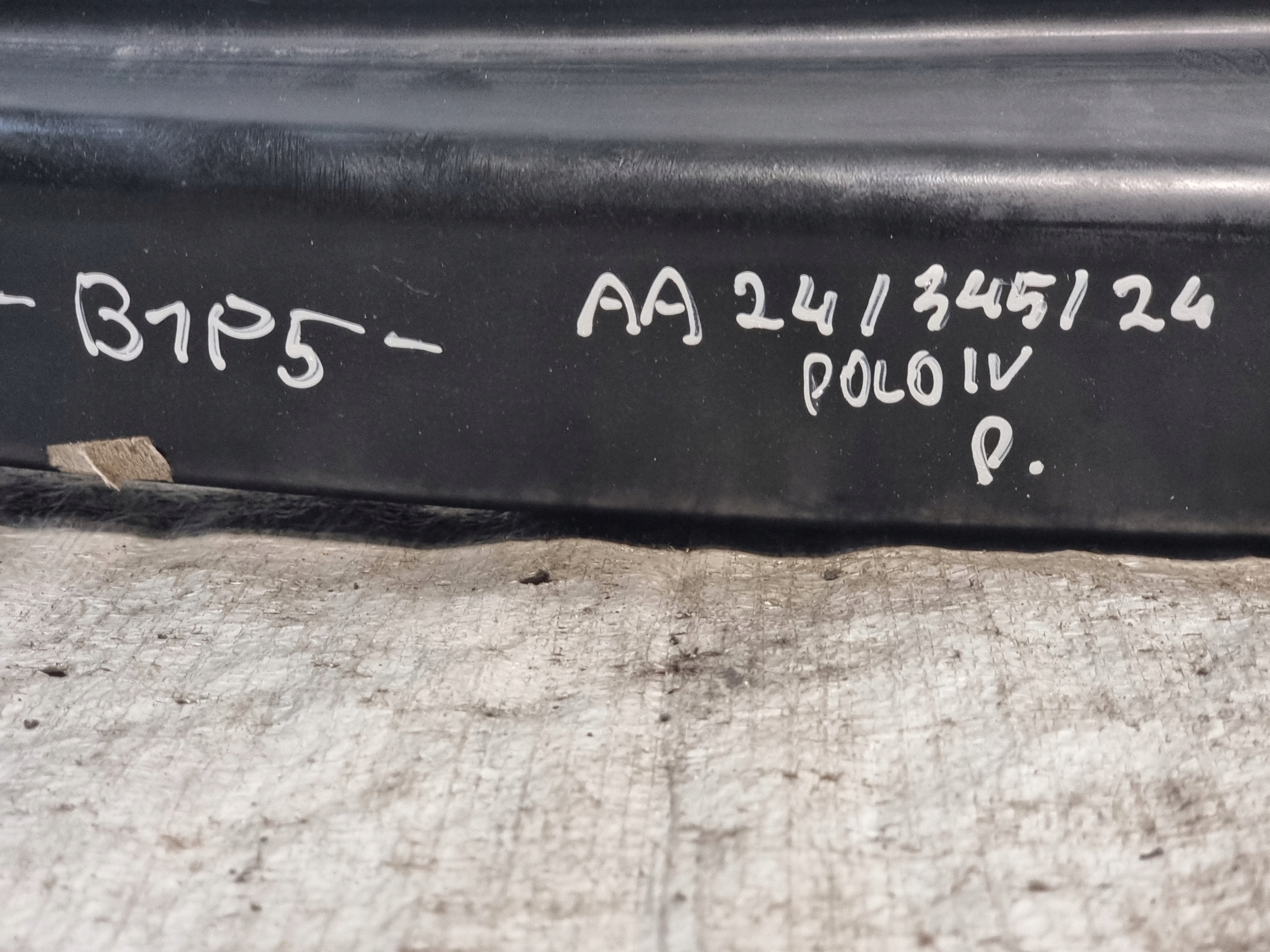 bumper support front OE 6Q0806563A VW POLO IV 4 LIFT 06r.