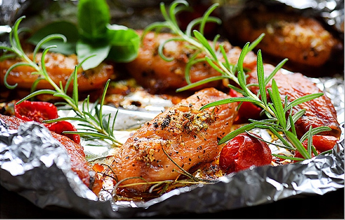 FOLIA ALUMINIOWA SPOŻYWCZA GRUBA GASTRONOMICZNA Długość 10 m