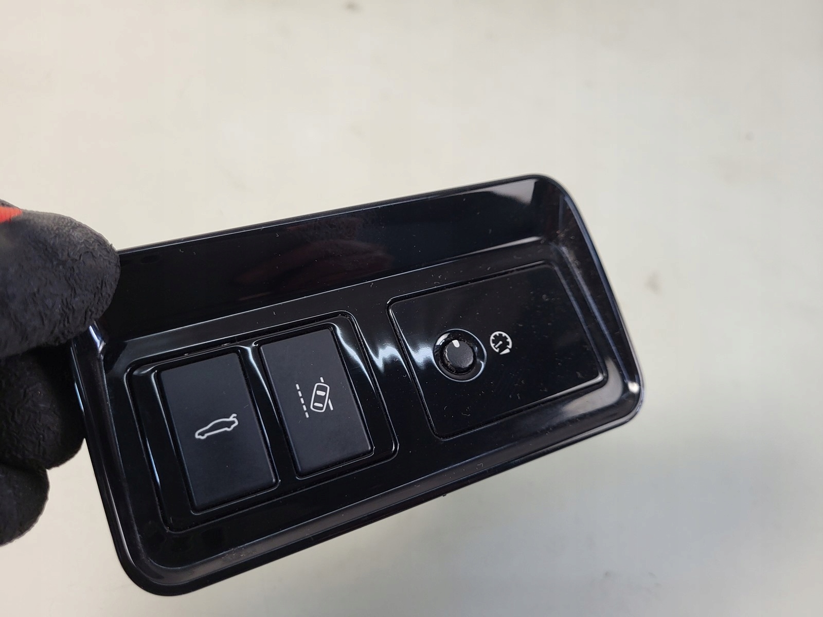 panel przyciskow opening control switch bonnet button JAGUAR XF II X260