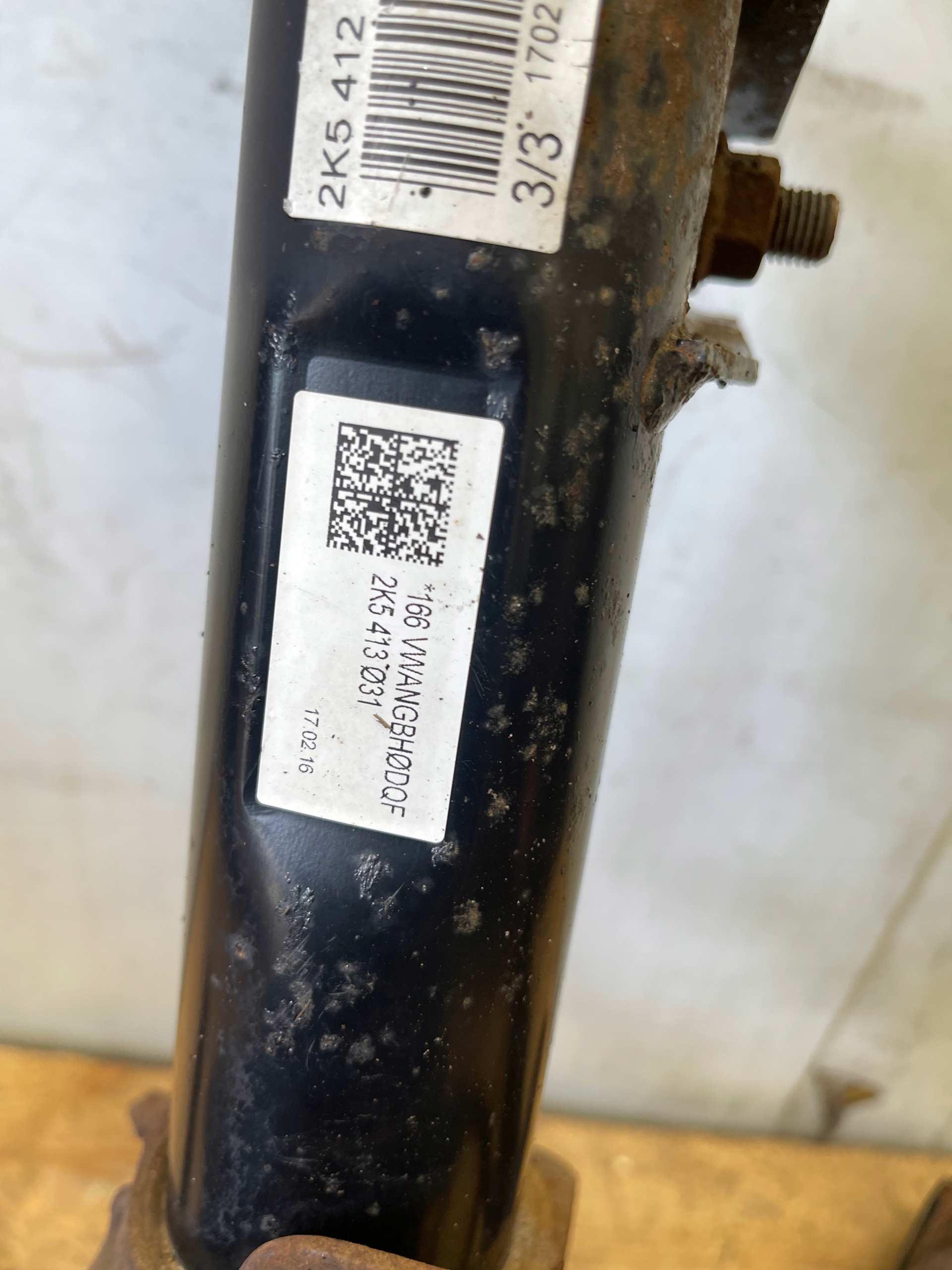 McPherson swing shock absorber left front VW CADDY 2K5 15-19R 1K05AC