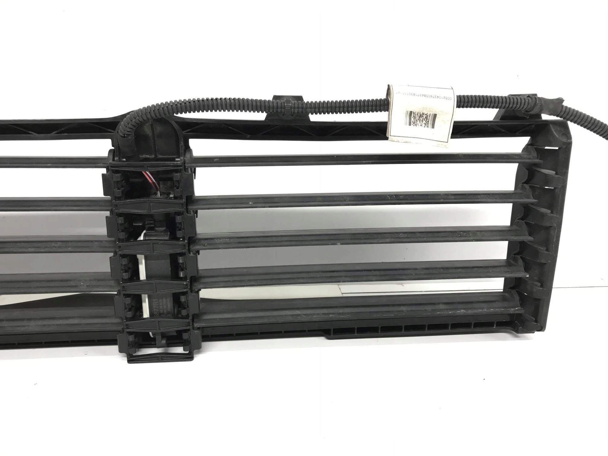 канал впуска воздушный радиатора Dodge RAM 13- 52110441