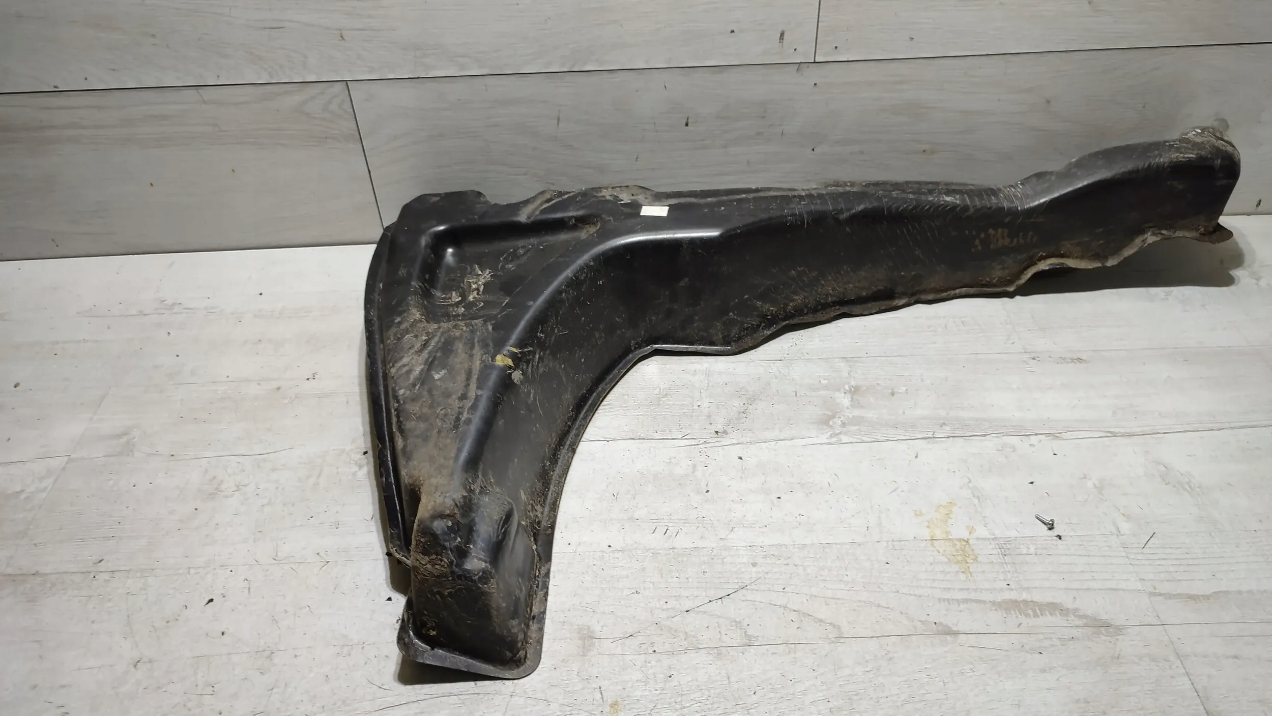 Volvo V40 II 2018r right side soundproofing