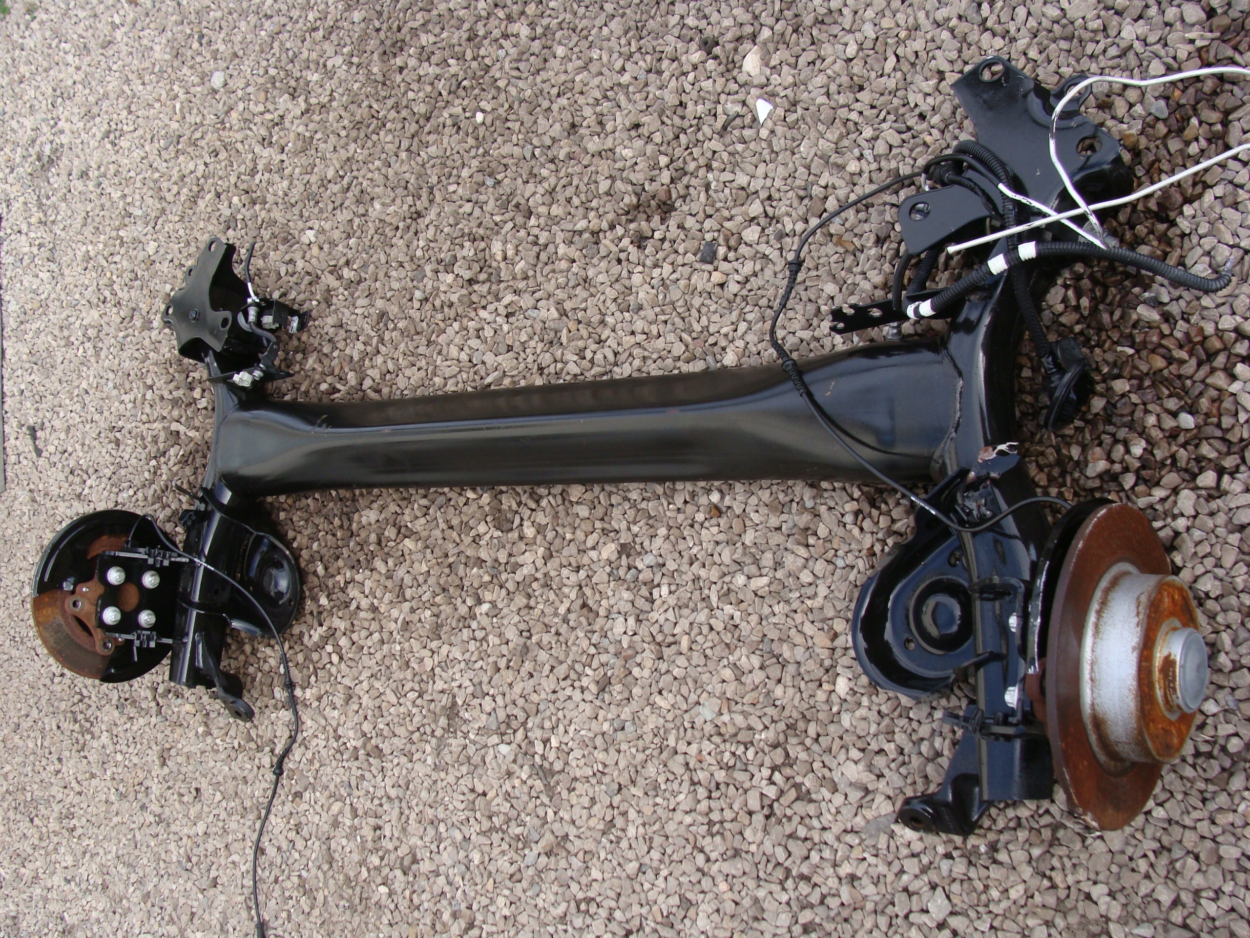 BELKA OŚ TYLNA RENAULT MEGANE IV