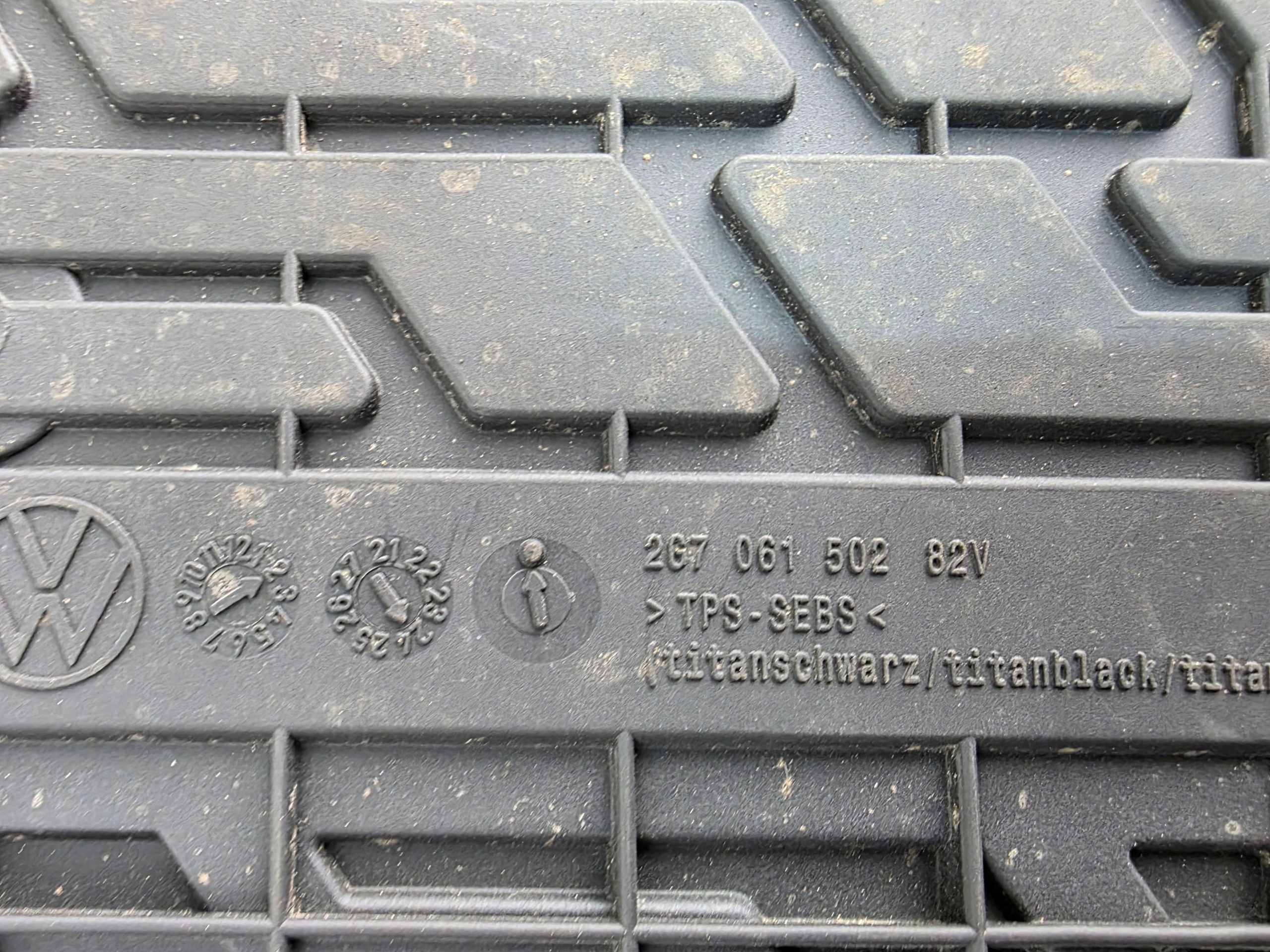 mats rubber TAIGO 2G7 2G7061502 2G7061512