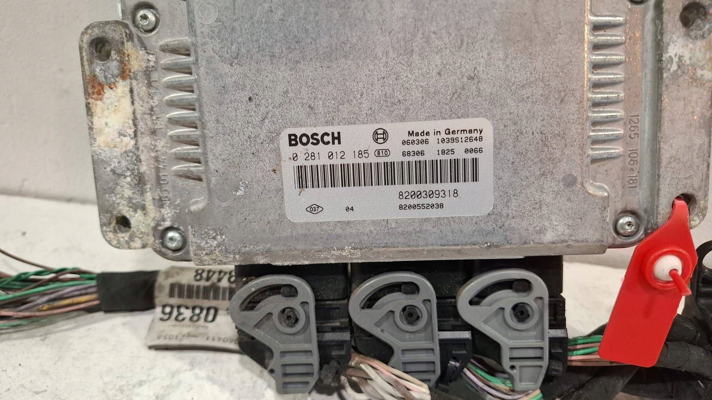 control unit of the engine computer 8200309318 Renault 2.2 DCI