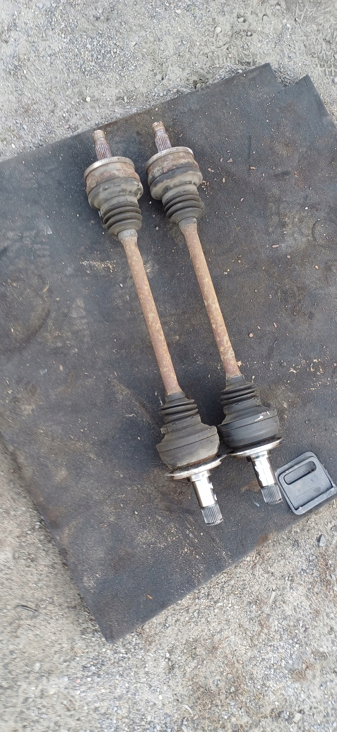 MERCEDES W203 3.0 CDI semi-axis left right