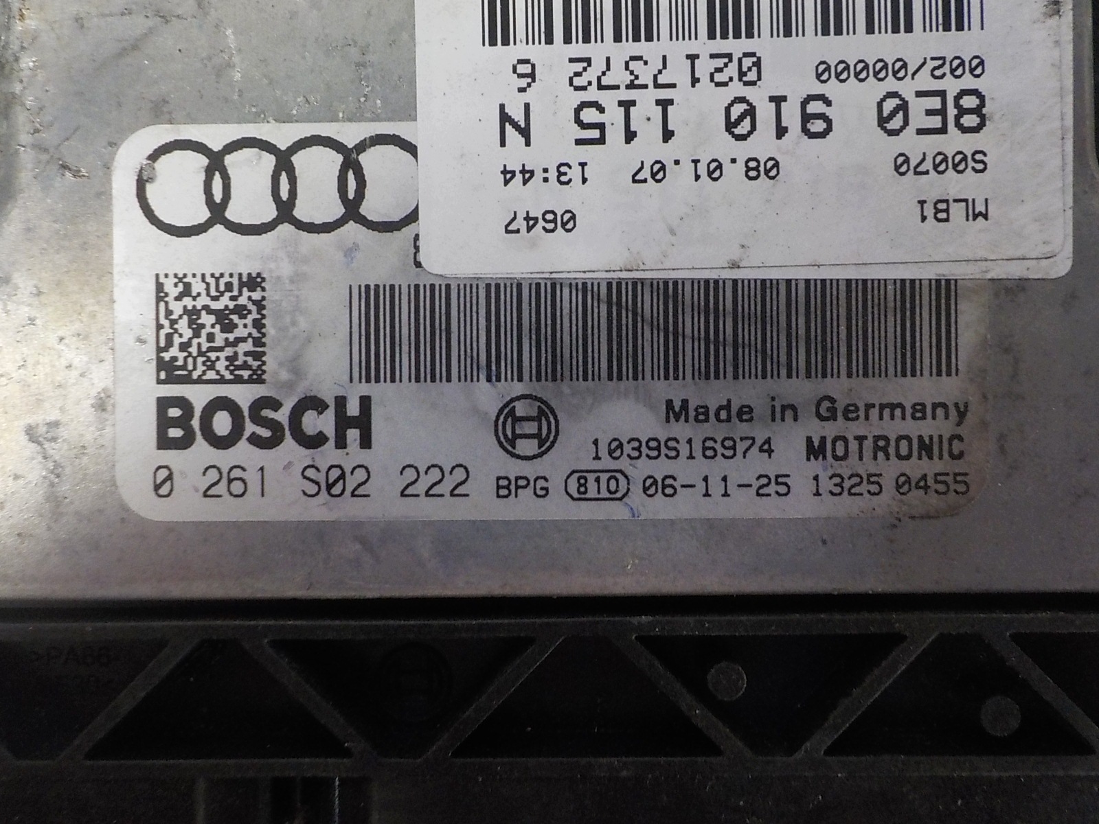AUDI A4 B7 computer control unit 8E0910115N 0261S02222