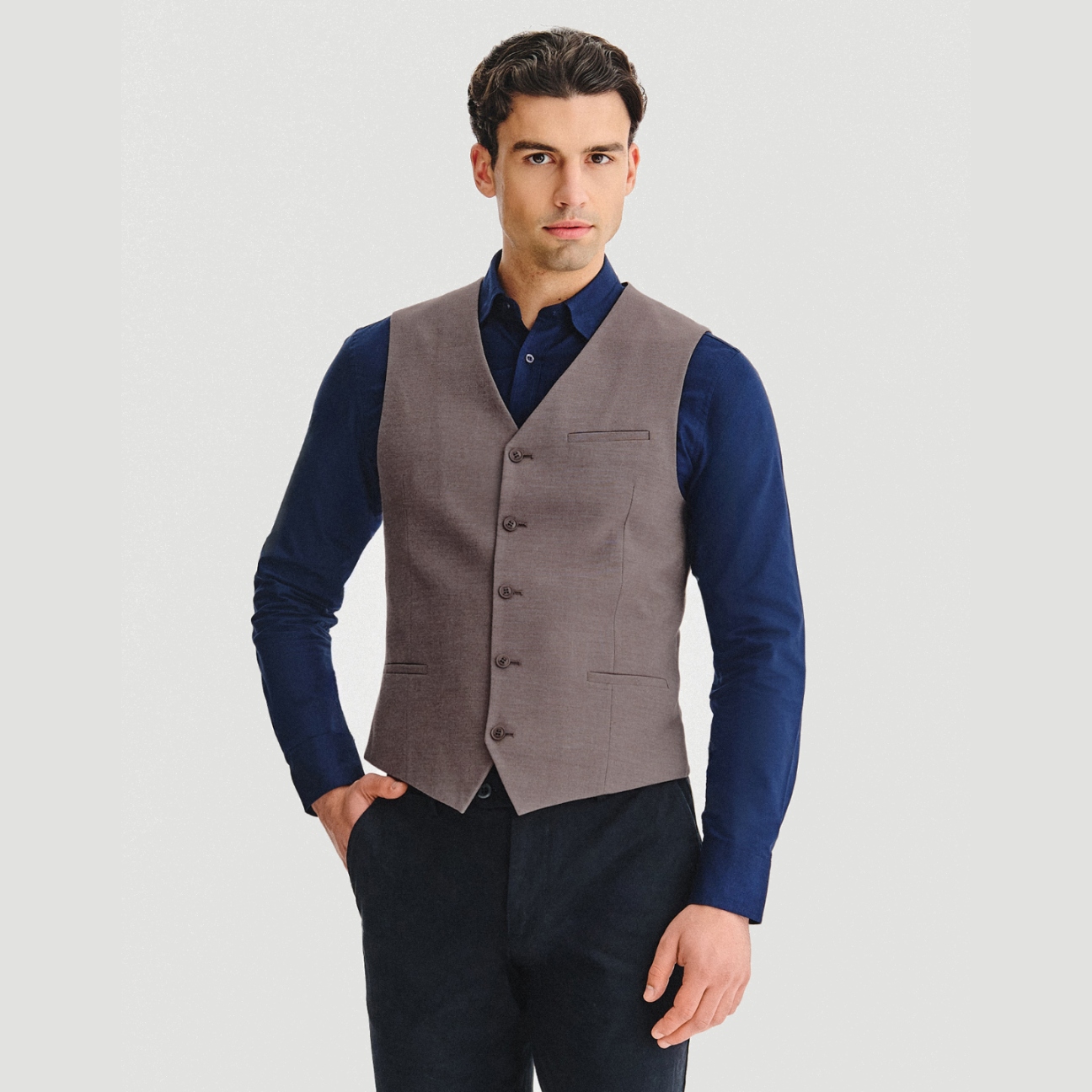 Elegantní hnědá pánská vesta Slim Fit Pako Lorente , vel 56