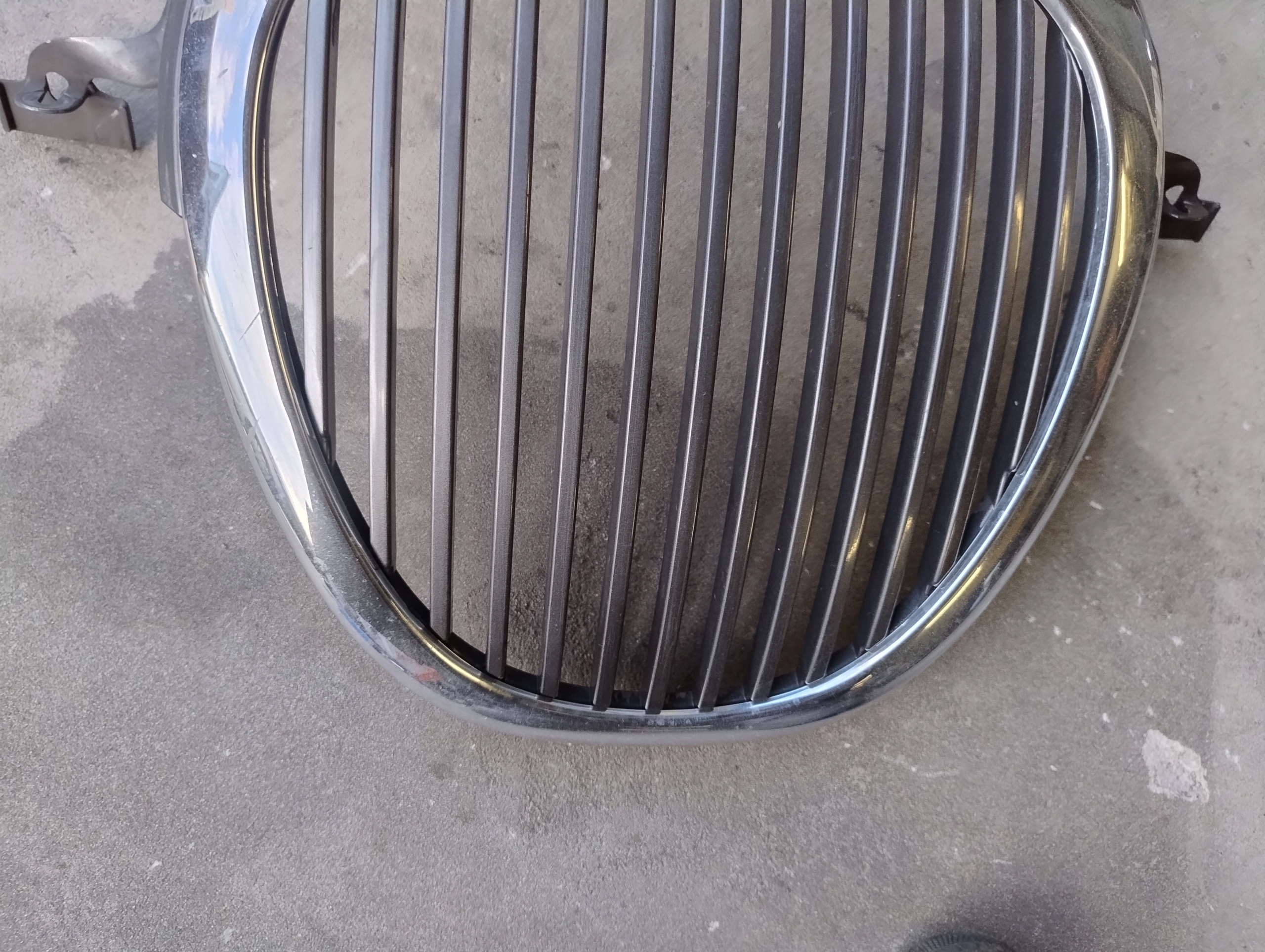 GRILL GRILL CHROM JAGUAR S-TYPE XR83-8A133-AA