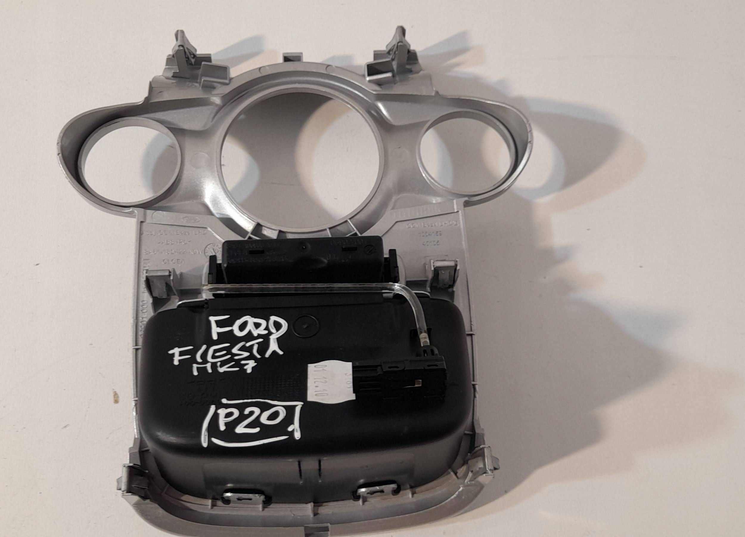 Ford Fiesta MK7 Unite commande clima 8A6118D422AGW (P20)