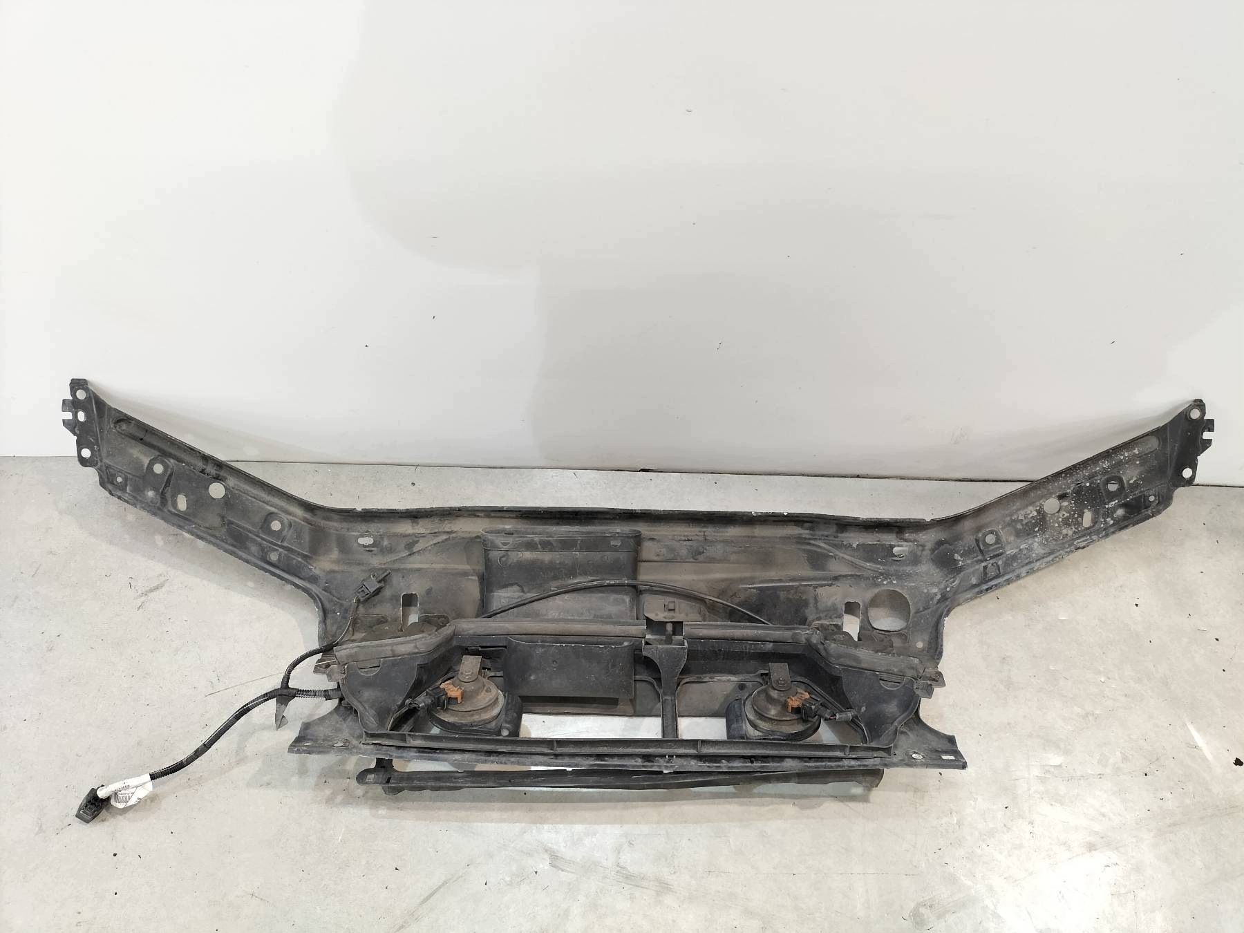 support panel for radiators Volvo S60 and (2000-2009)