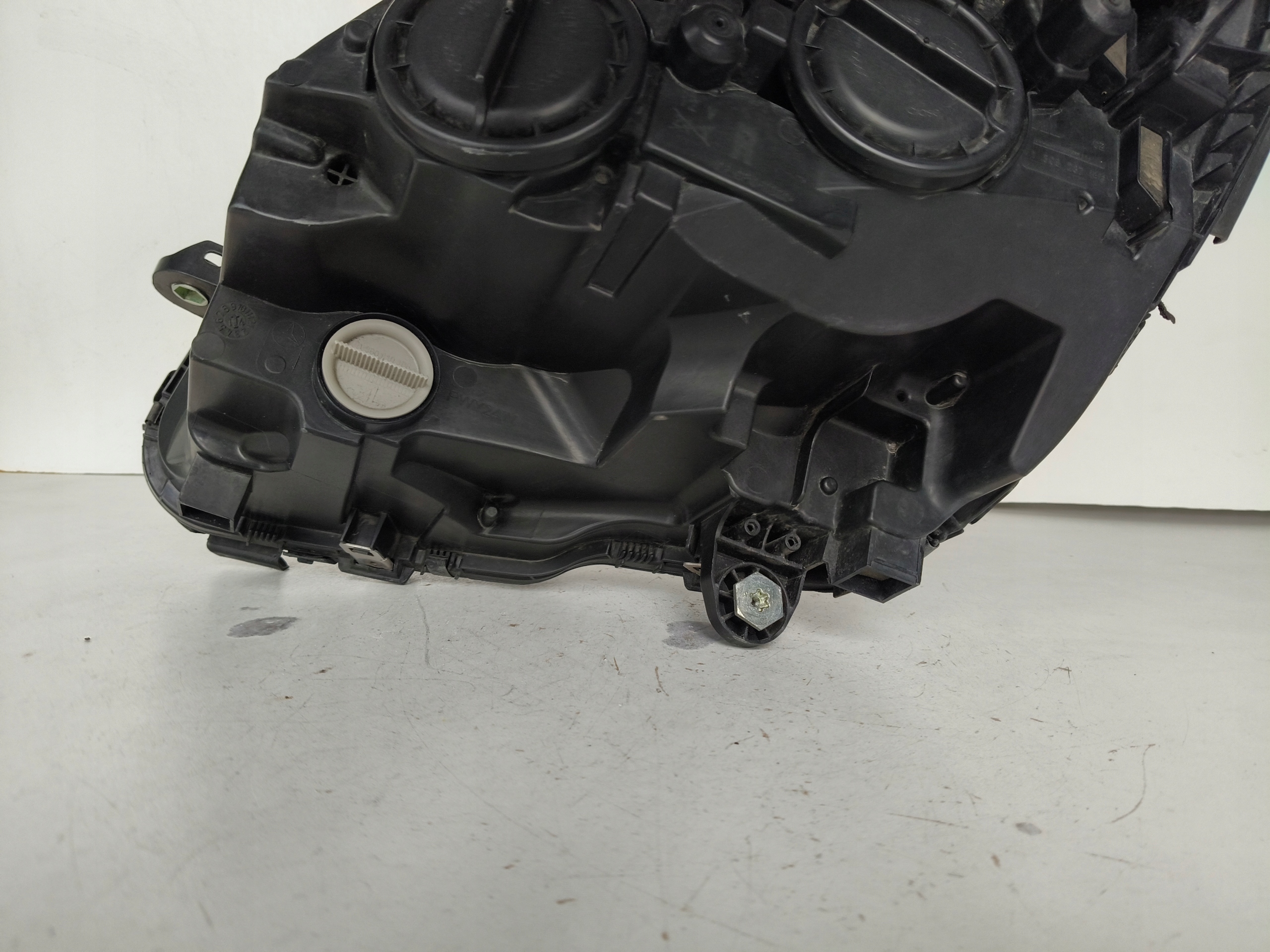 light right REFLEKTOR MERCEDES C-KLASA W205 14-18
