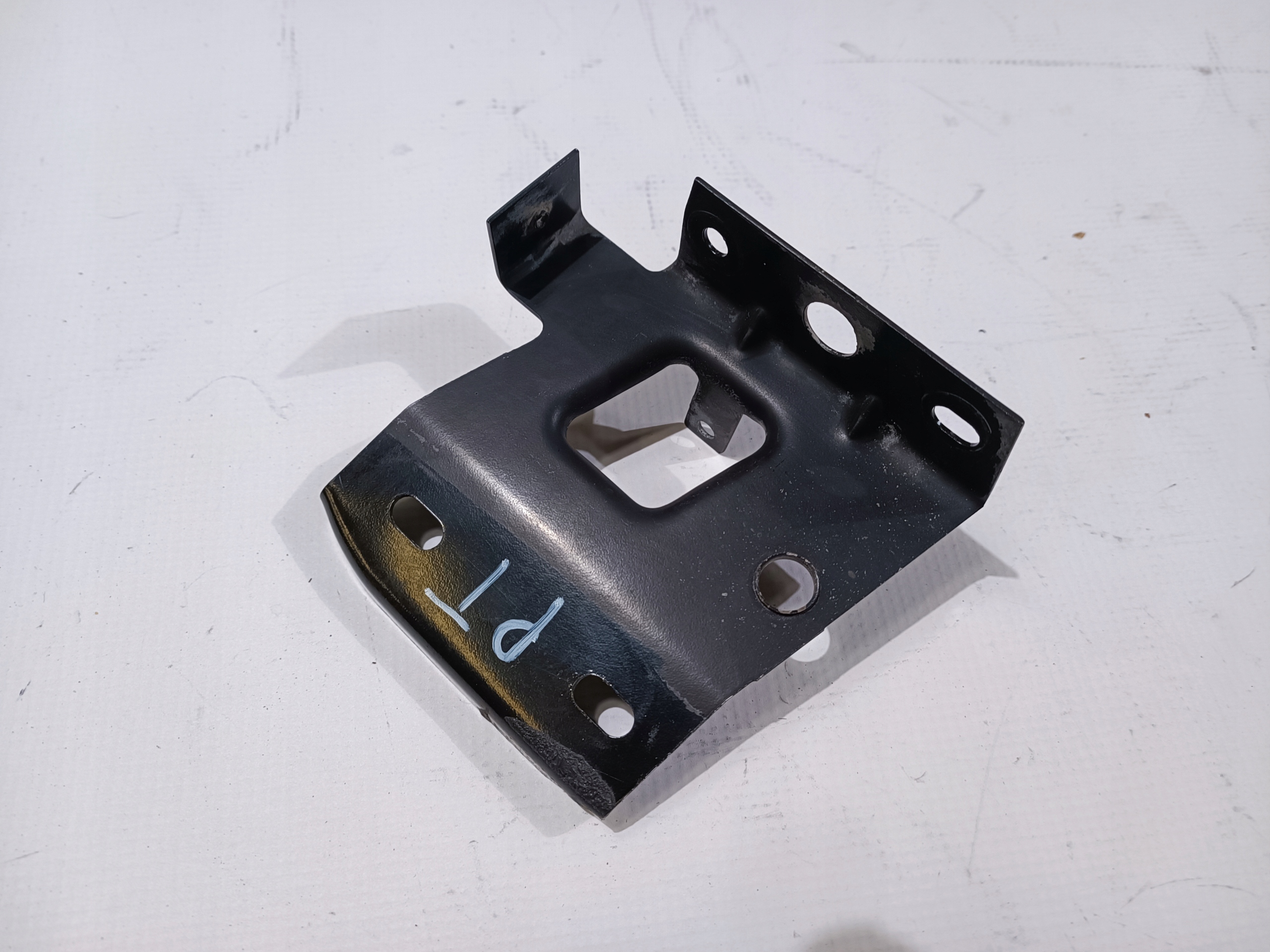 Supporto staffa Paraurti parafango Destra posteriore Corvette C5