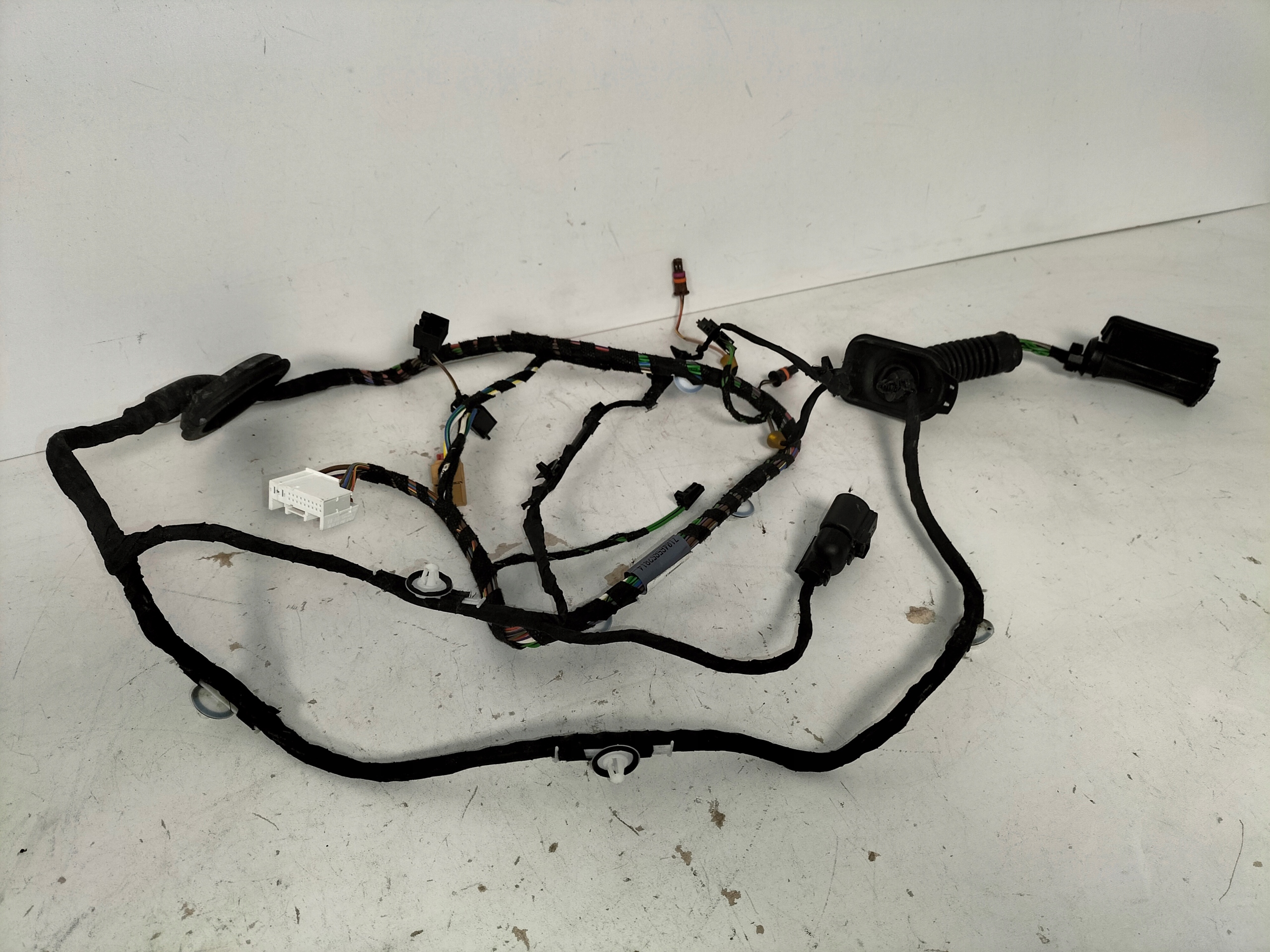 wiring bundle door tylnych rear part right AUDI A4 B9 15