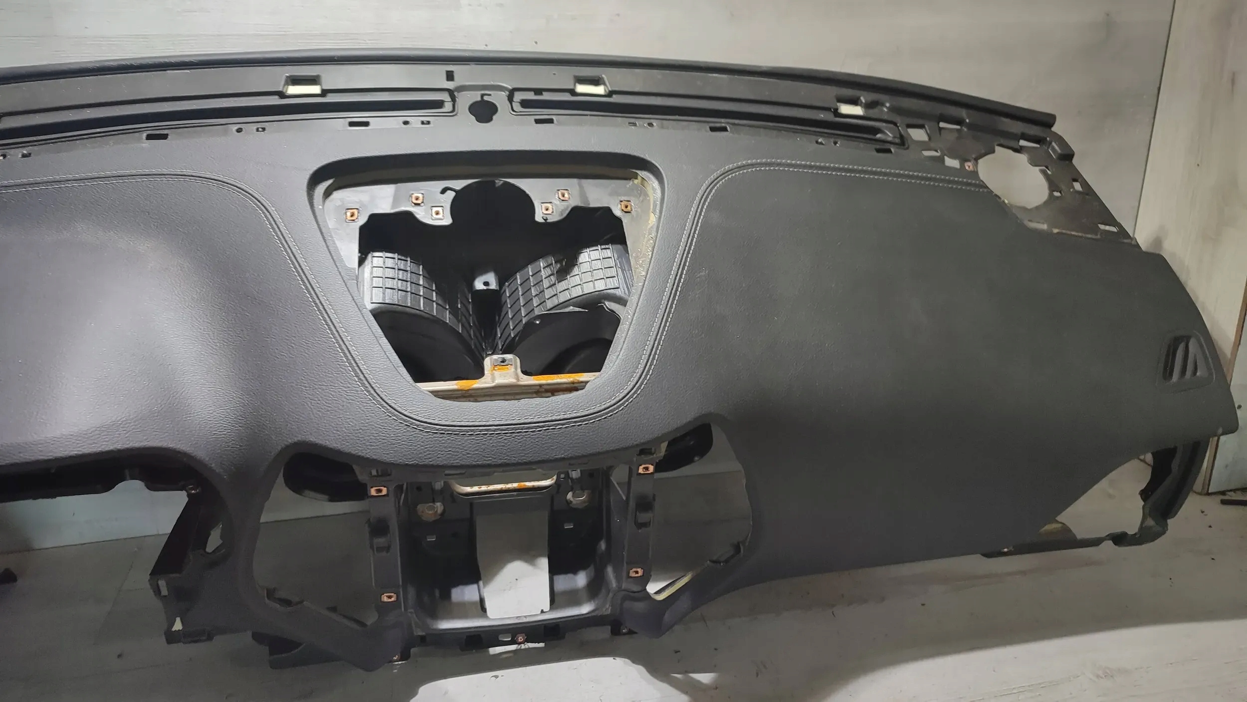 Jeep Cherokee 2015 dashboard instrument panel console