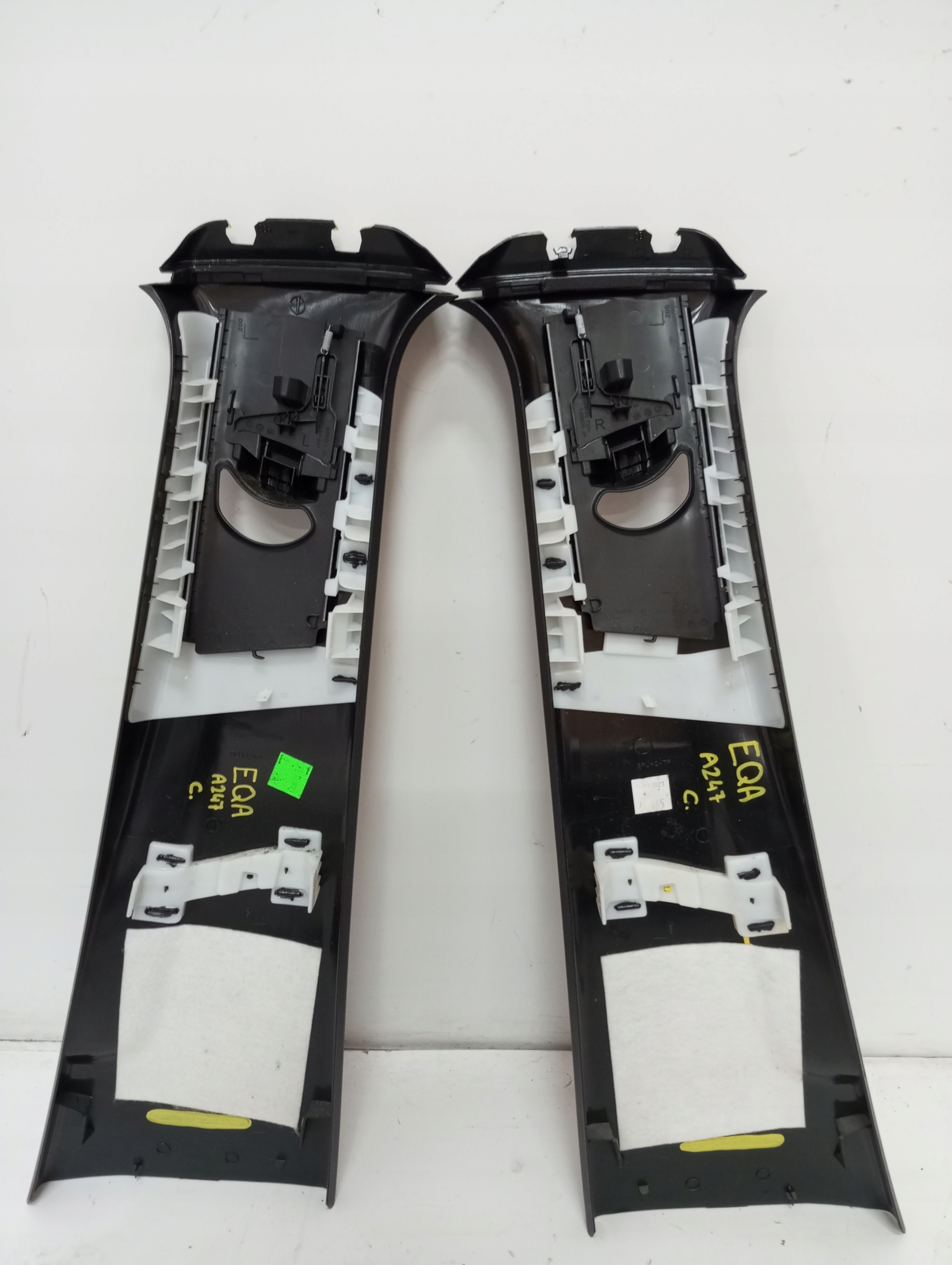 cover SLUPKA MERCEDES EQA A2476909801 A2476909701