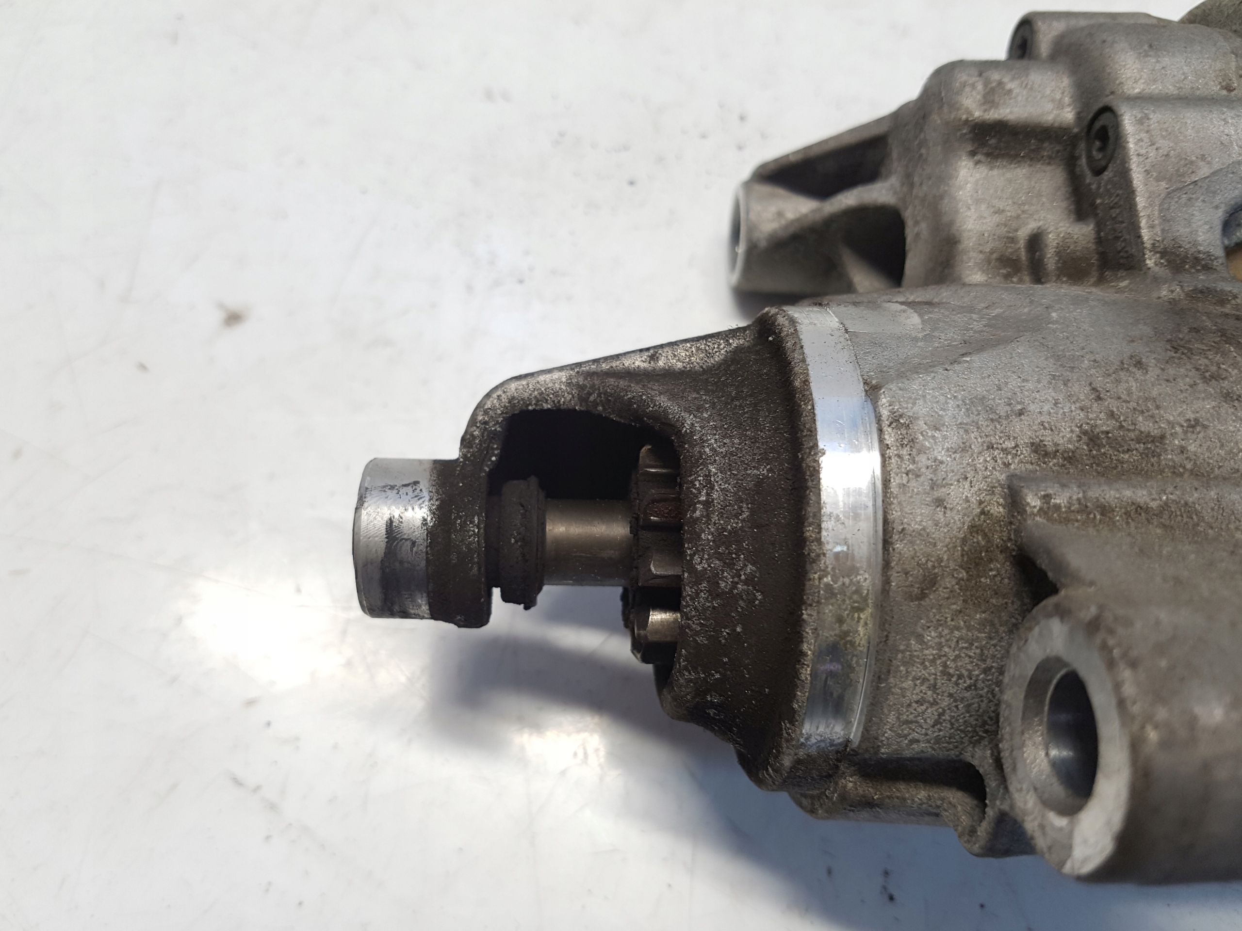 AUDI A4 B9 8W 2.0 TDI starter 04L911021B