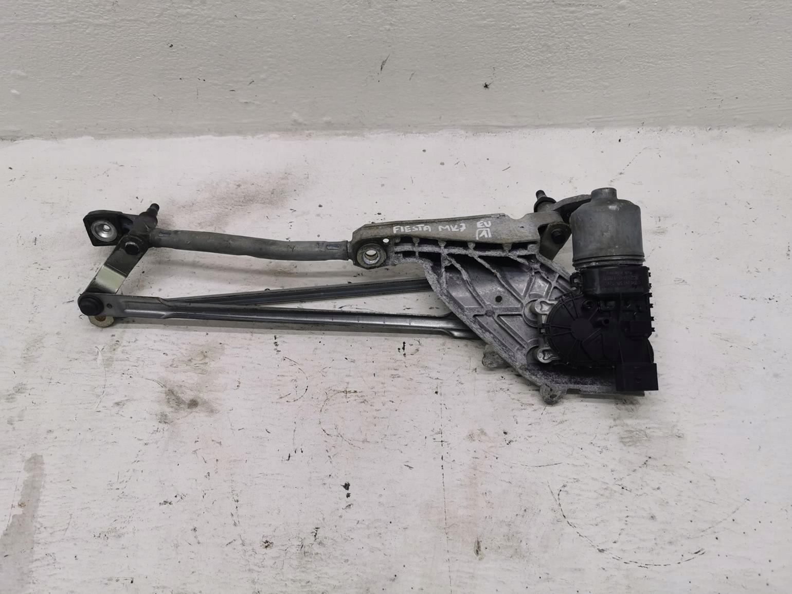wiper mechanism front FORD FIESTA MK7 LIFT
