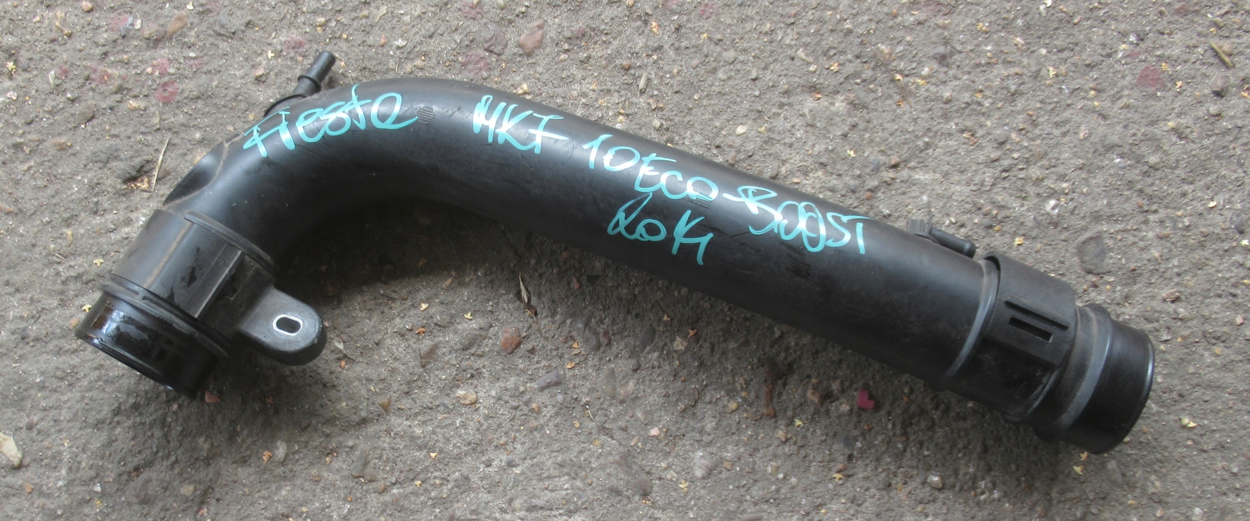 FORD FIESTA MK7 1.0 EB pipe air hose