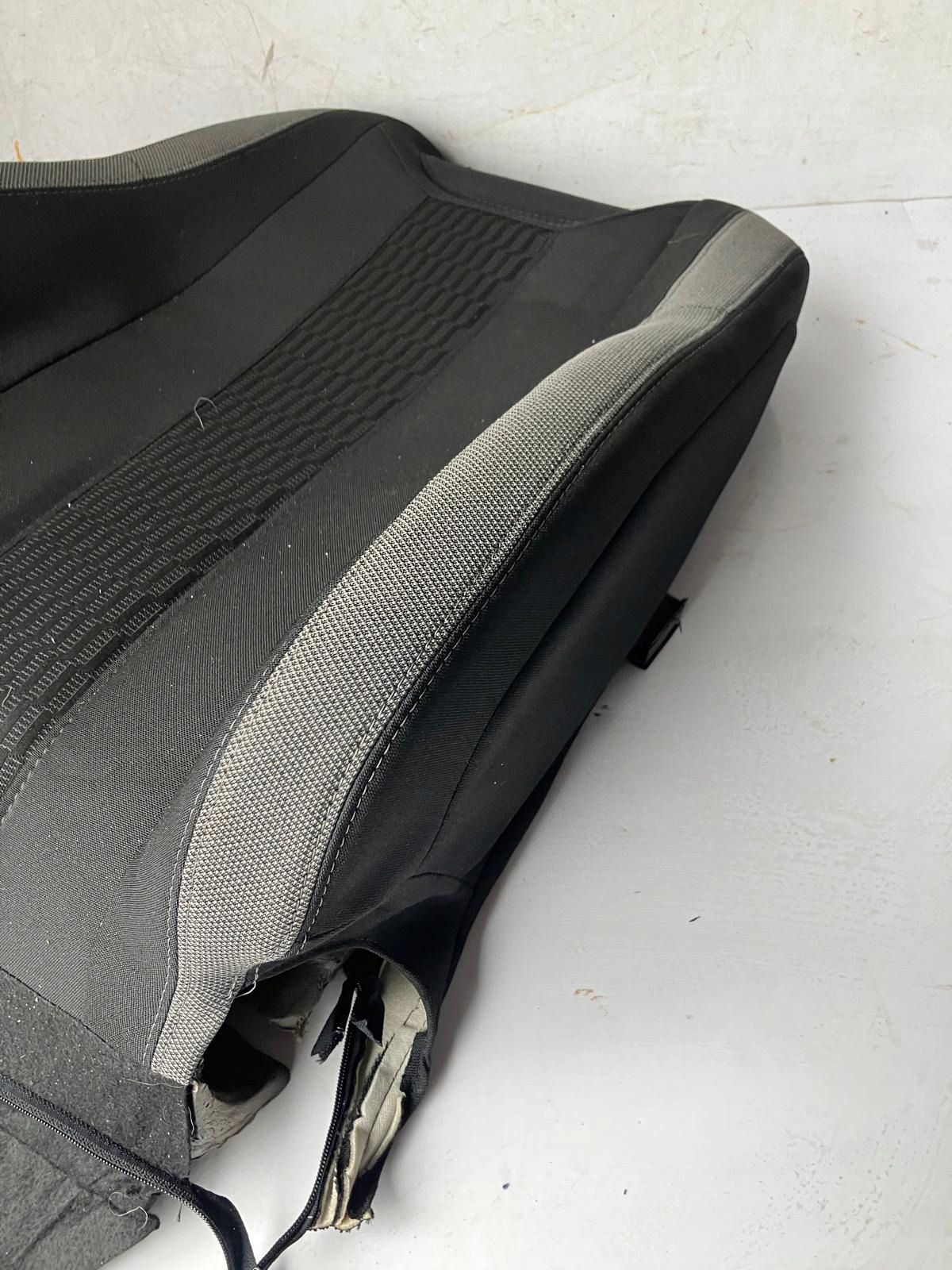 OPARCIE seat PEUGEOT 308 T9 right front