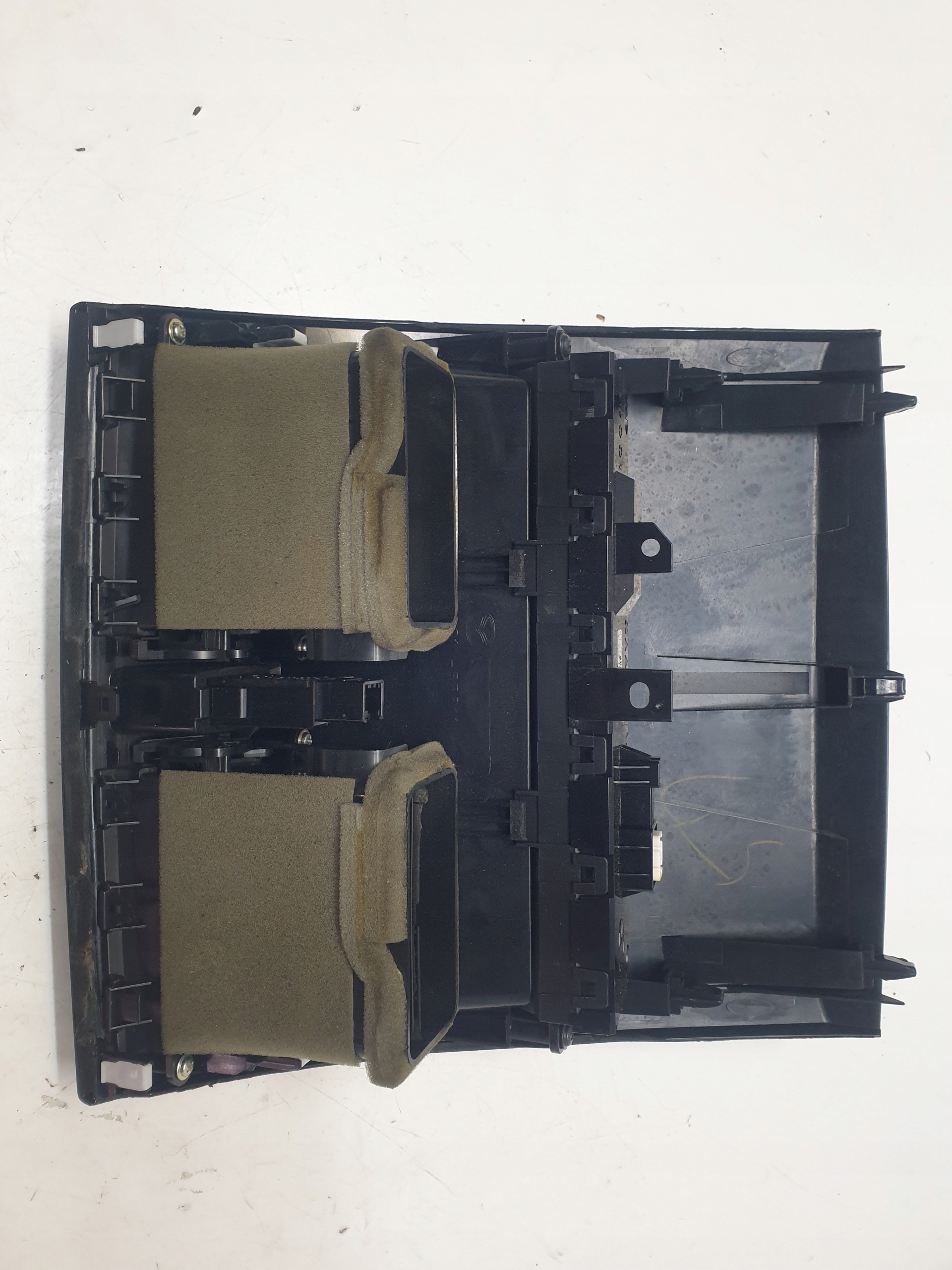 рамка решетки потока воздуха mazda 6 II GH GS1F-55311