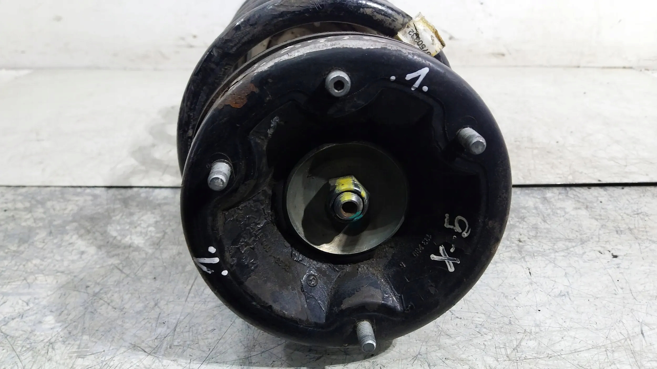 shock absorber front left 6754341 BMW X5 E53