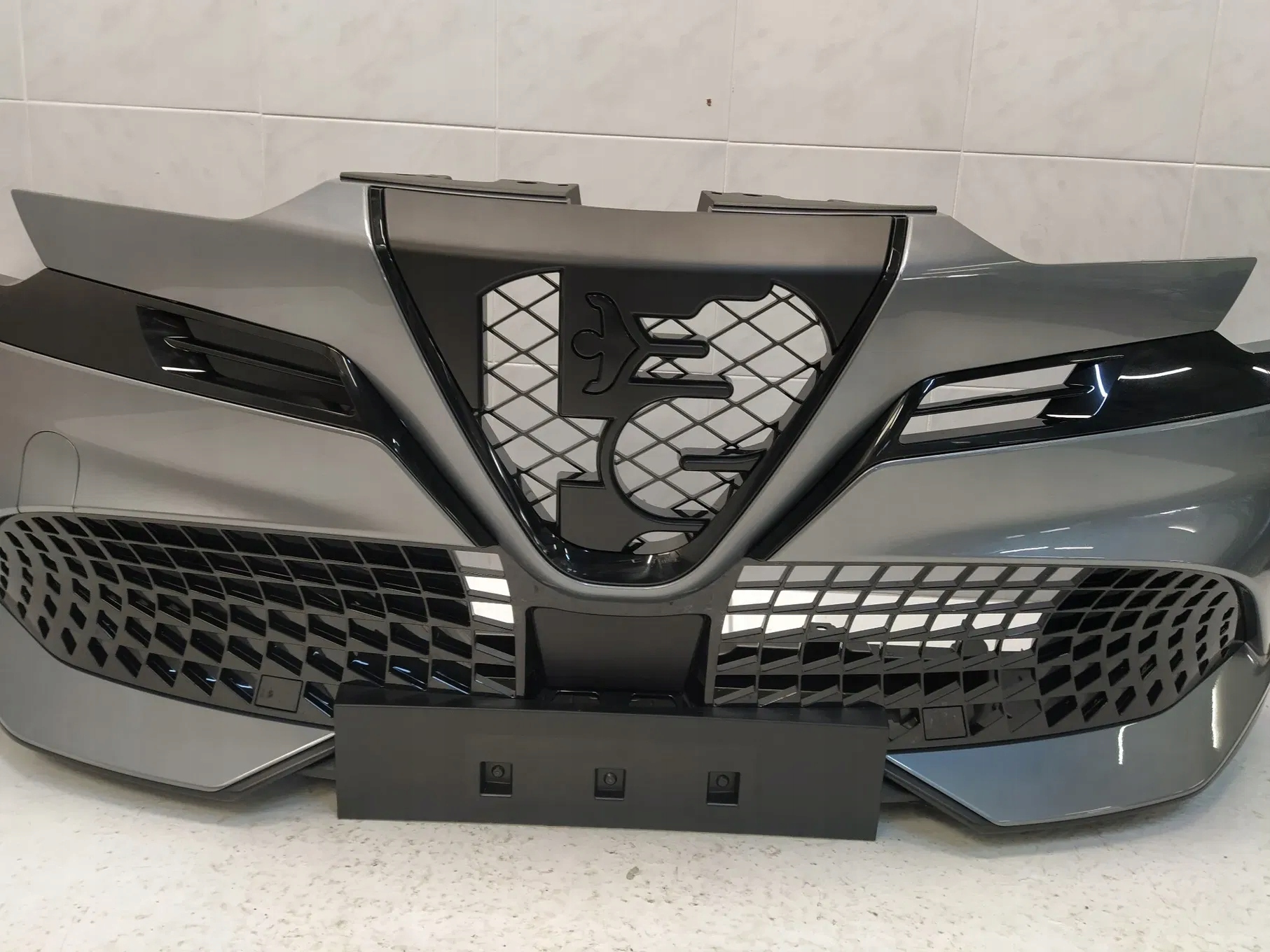 ALFA ROMEO JUNIOR 24- bumper front front grill KRATKI KPL original