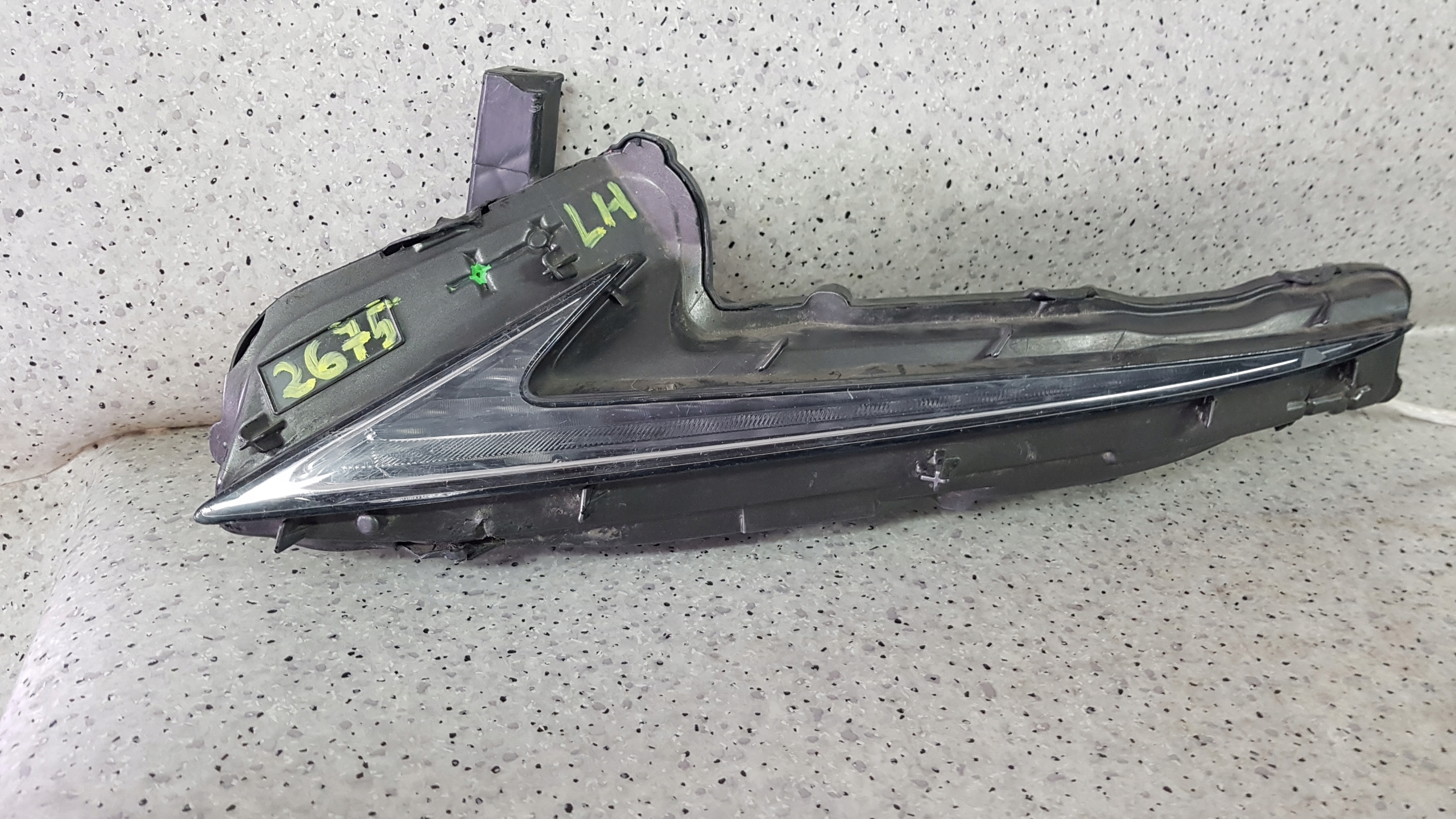 LEXUS IS 2013 - left light LED DRL 2675